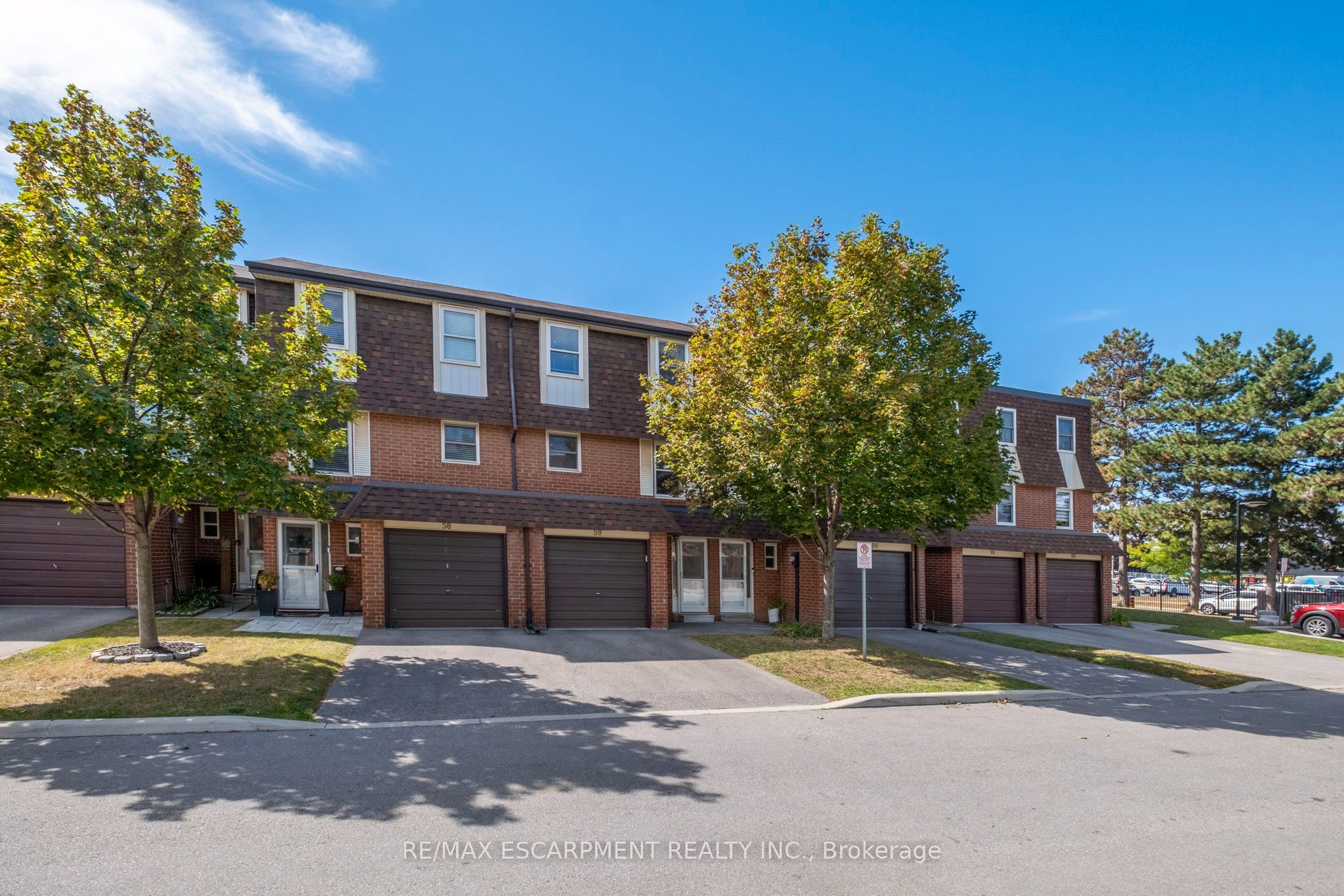 371 Bronte Street S 59 Property Photo 28