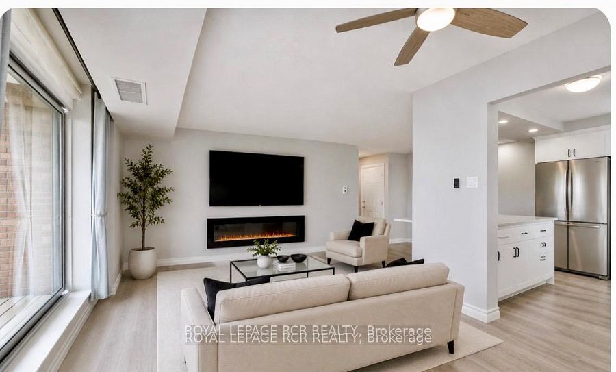 8 Fead Street 404 Property Photo 16