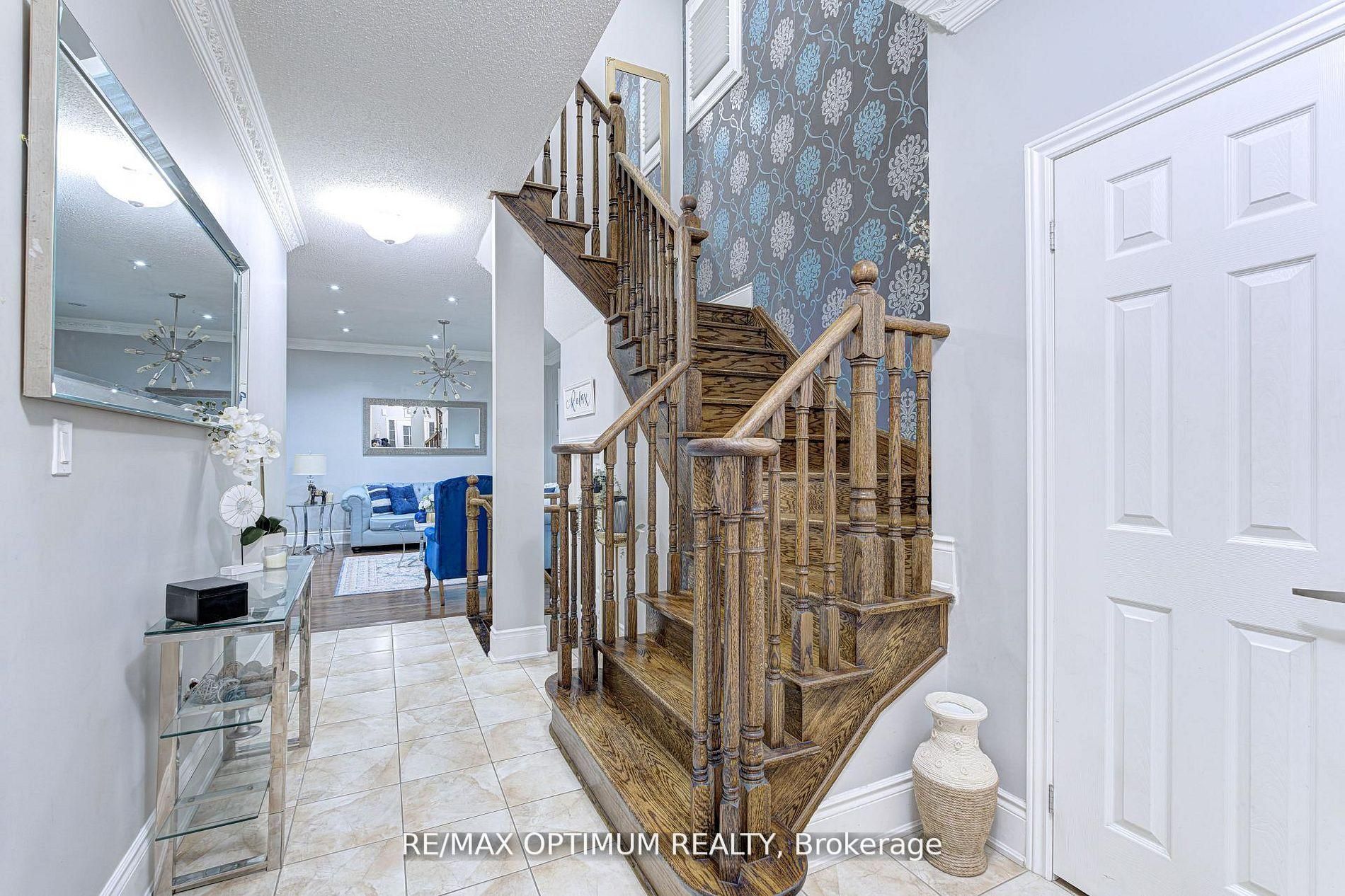 19 Teal Crest Circle Property Photo 6