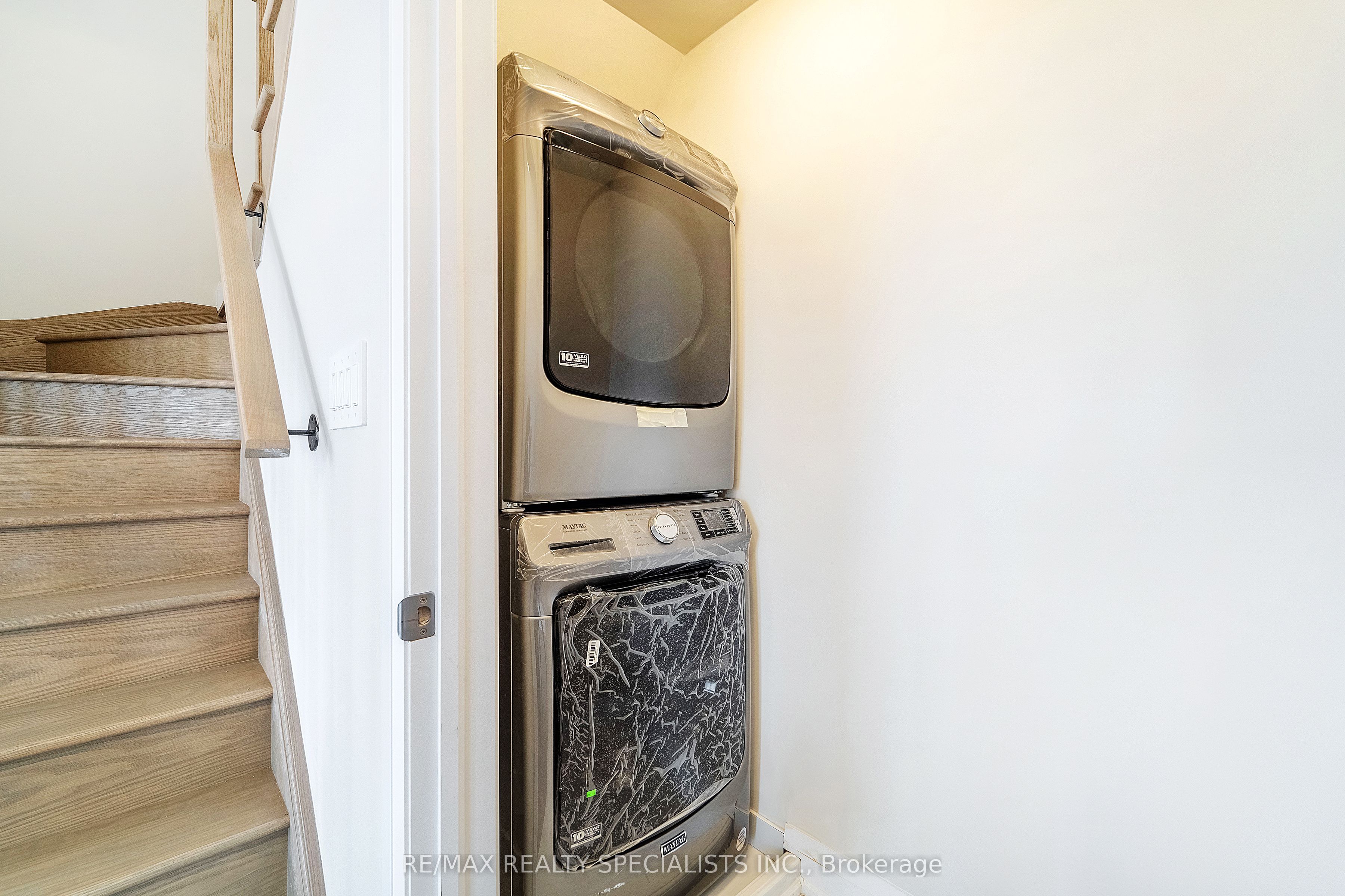 1577 Rose Way 110 Property Photo 10
