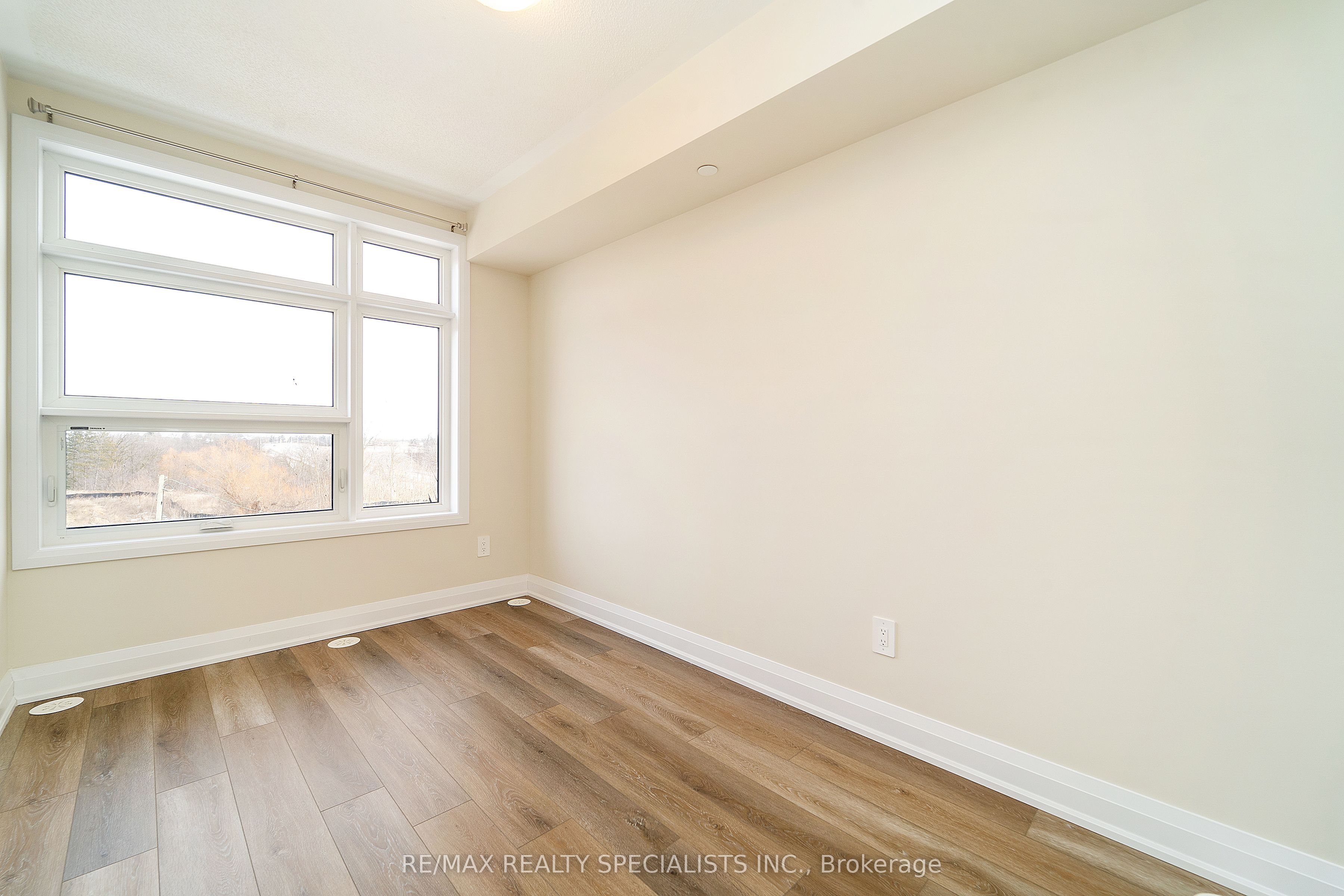 1577 Rose Way 110 Property Photo 18