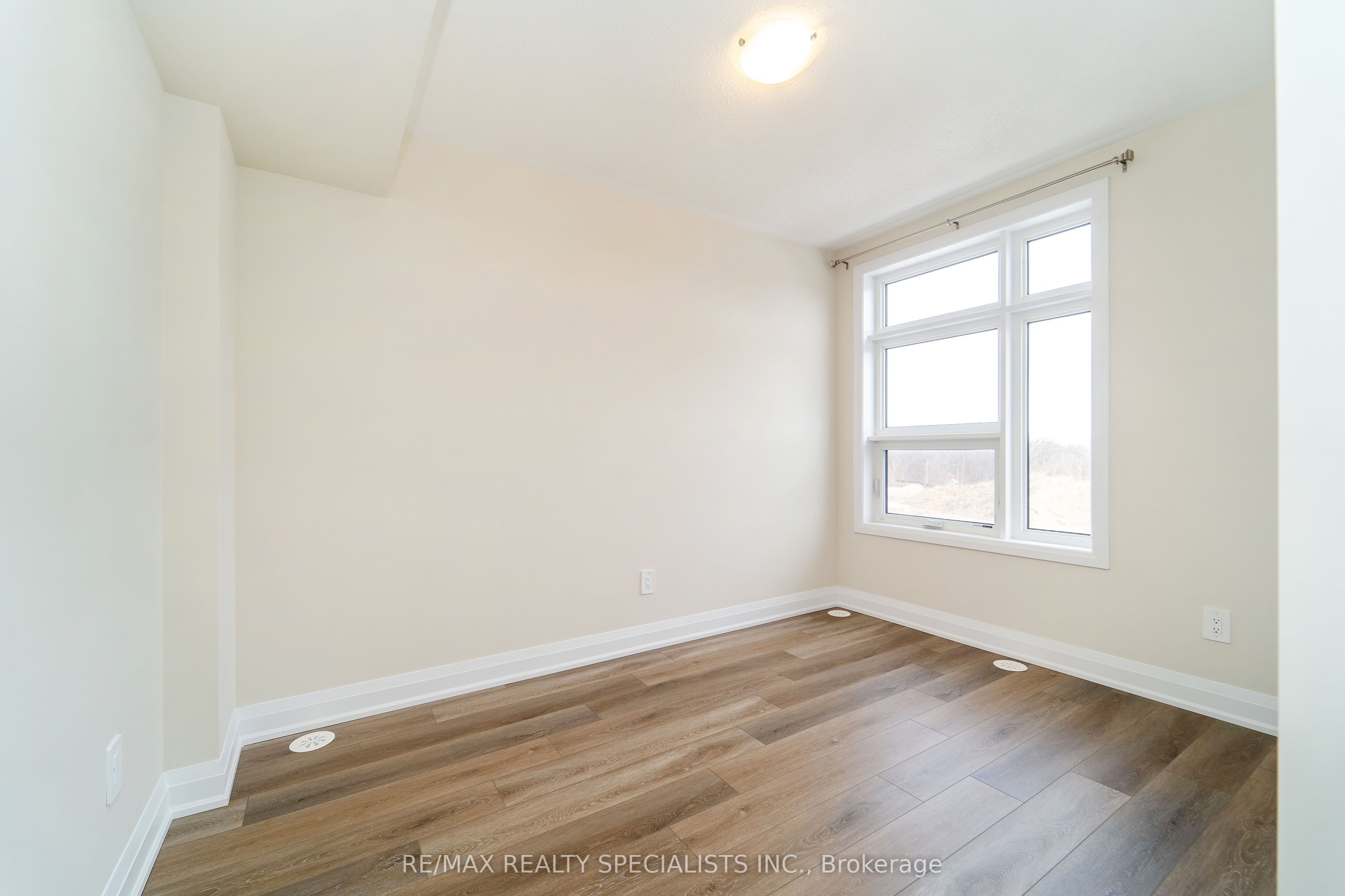 1577 Rose Way 110 Property Photo 20