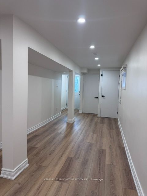 9 Capstan Court #lower Level Property Photo 2