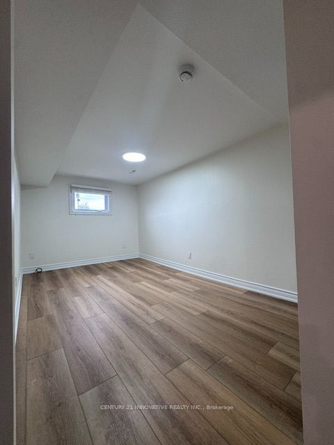 9 Capstan Court #lower Level Property Photo 8