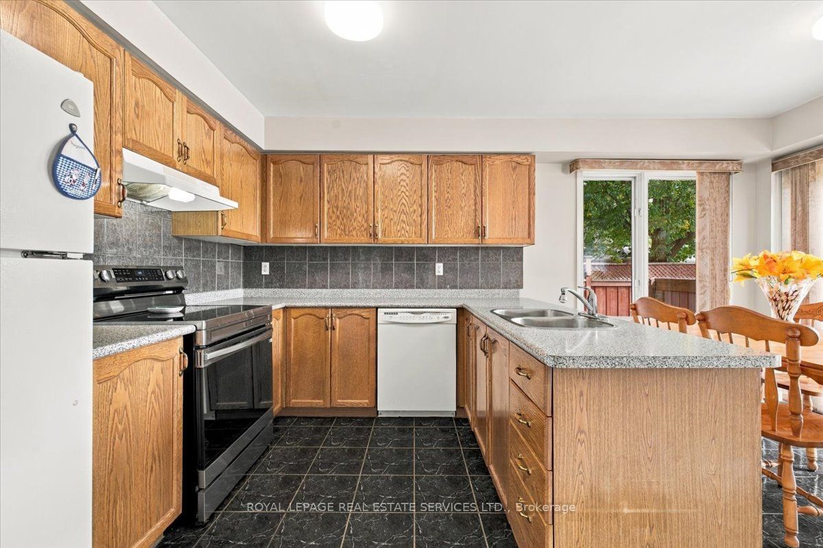 5180 Oakley Drive Property Photo 11