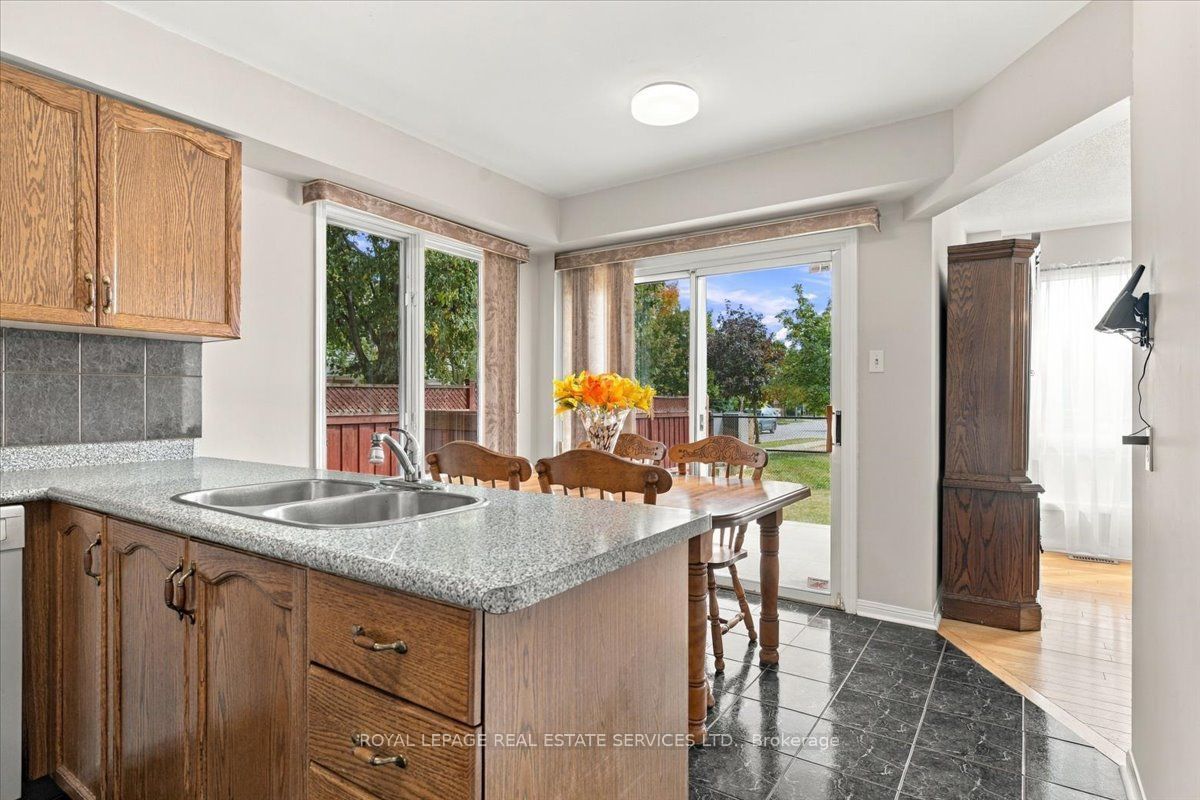 5180 Oakley Drive Property Photo 12