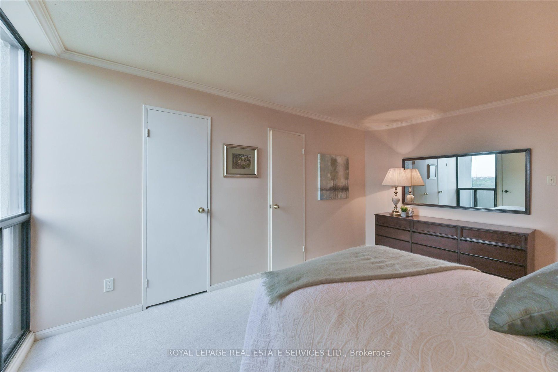284 Mill Road E1 Property Photo 24