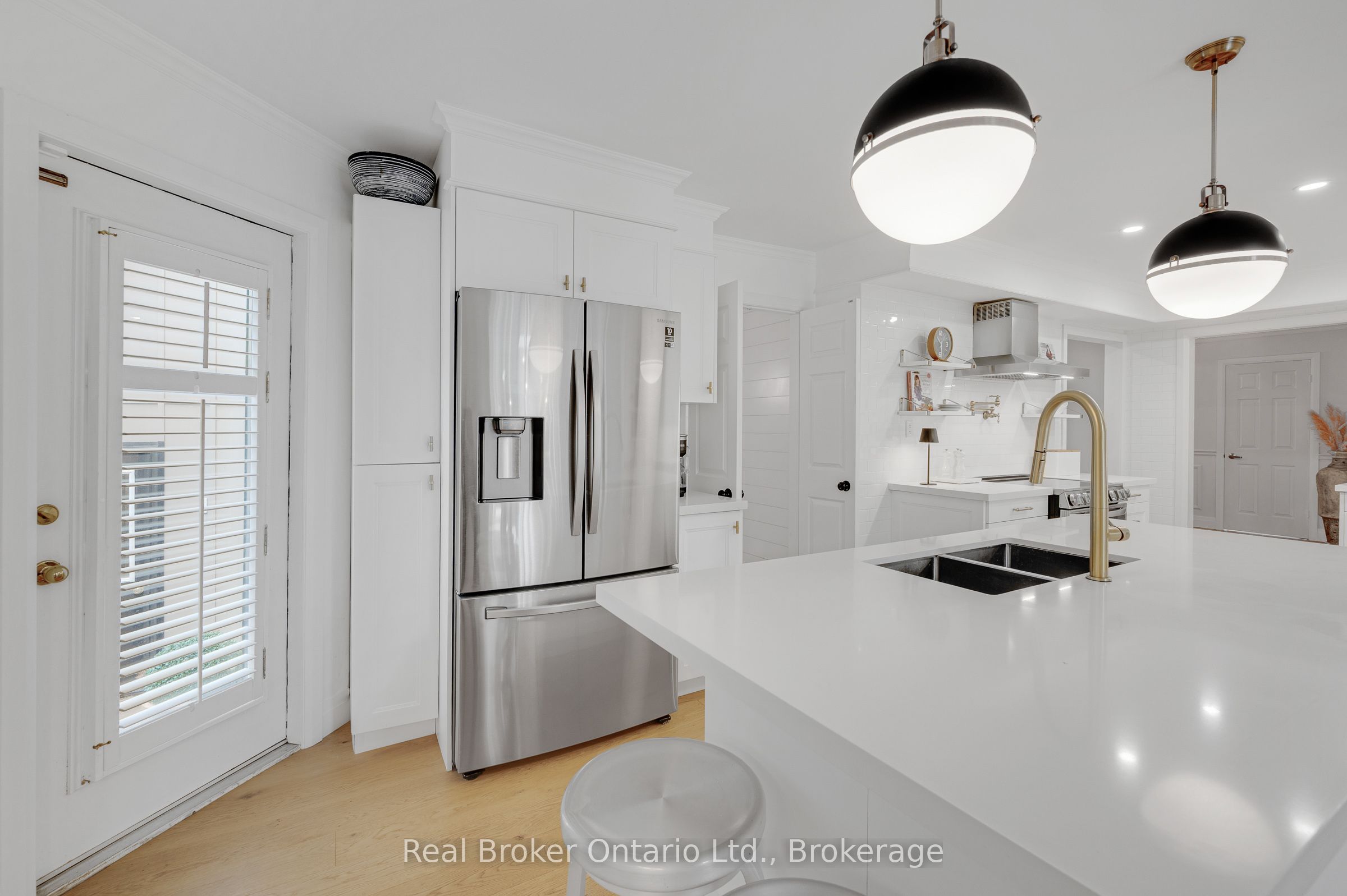 3270 Shelburne Place Property Photo 12
