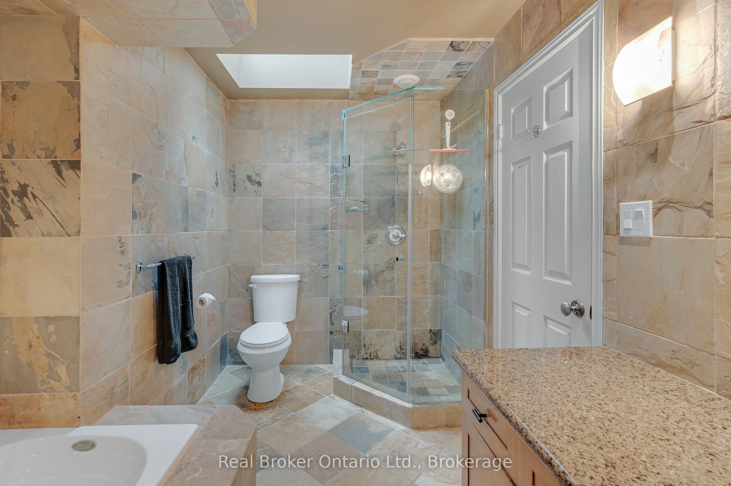 3270 Shelburne Place Property Photo 25