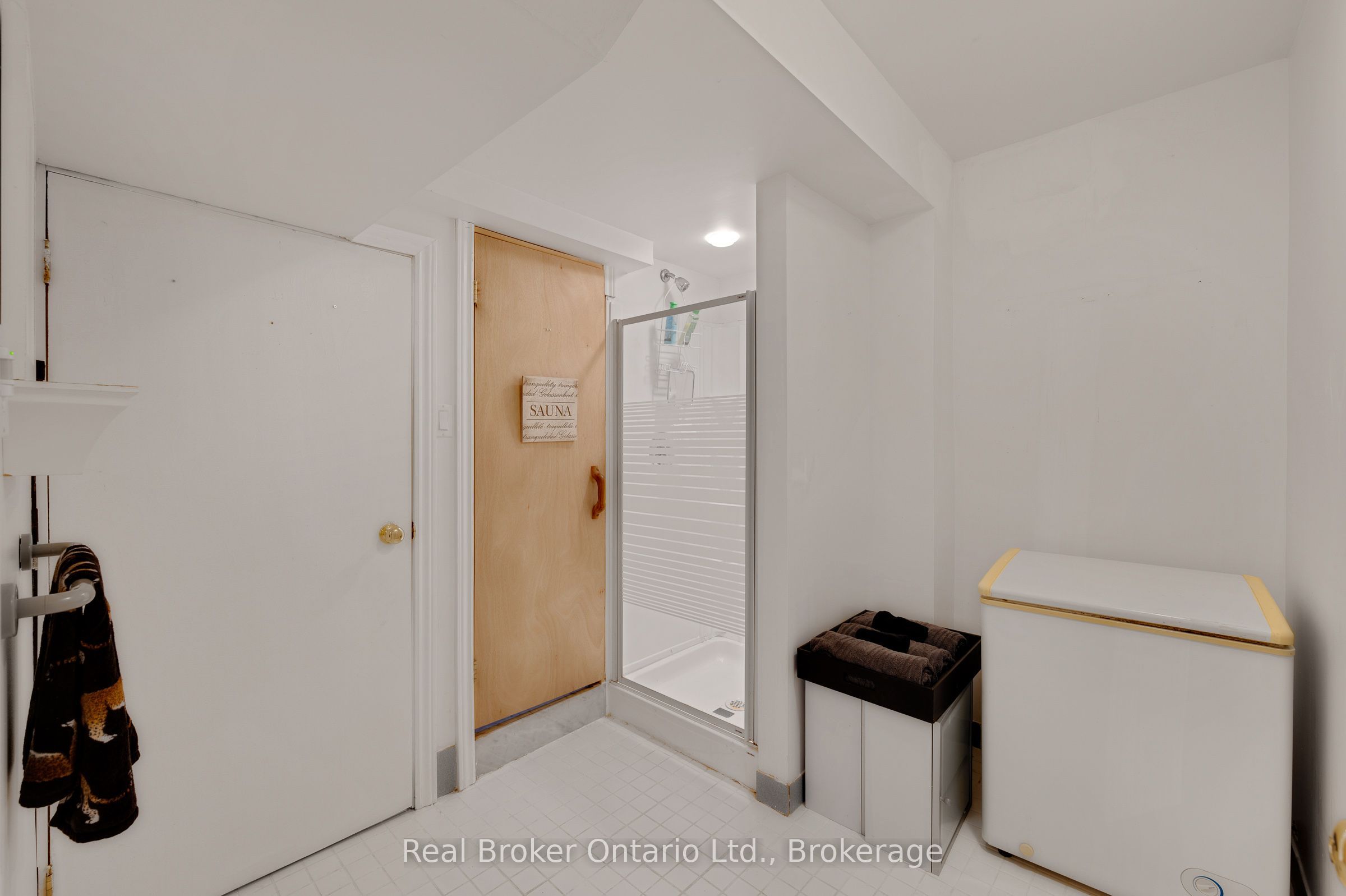 3270 Shelburne Place Property Photo 36