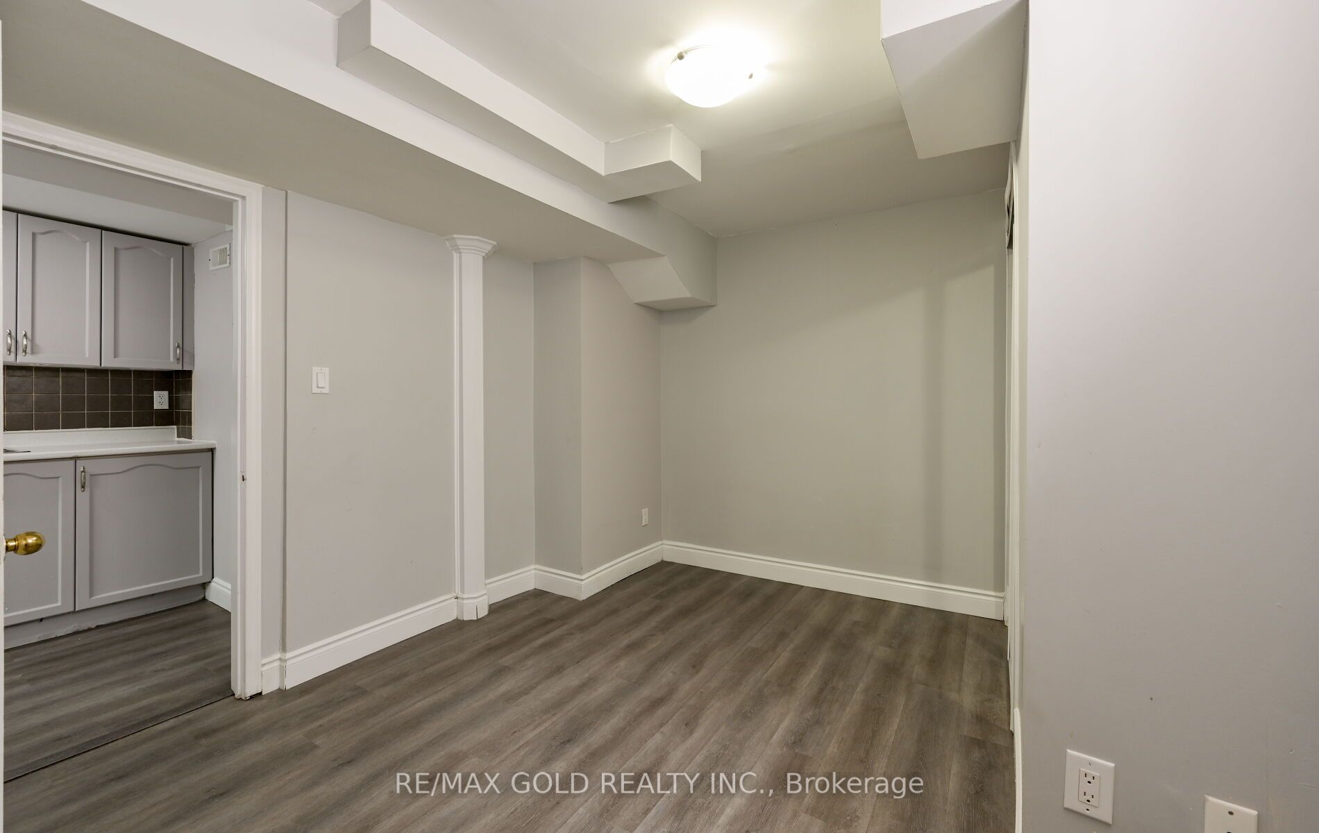 171 Fernforest Drive Property Photo 36