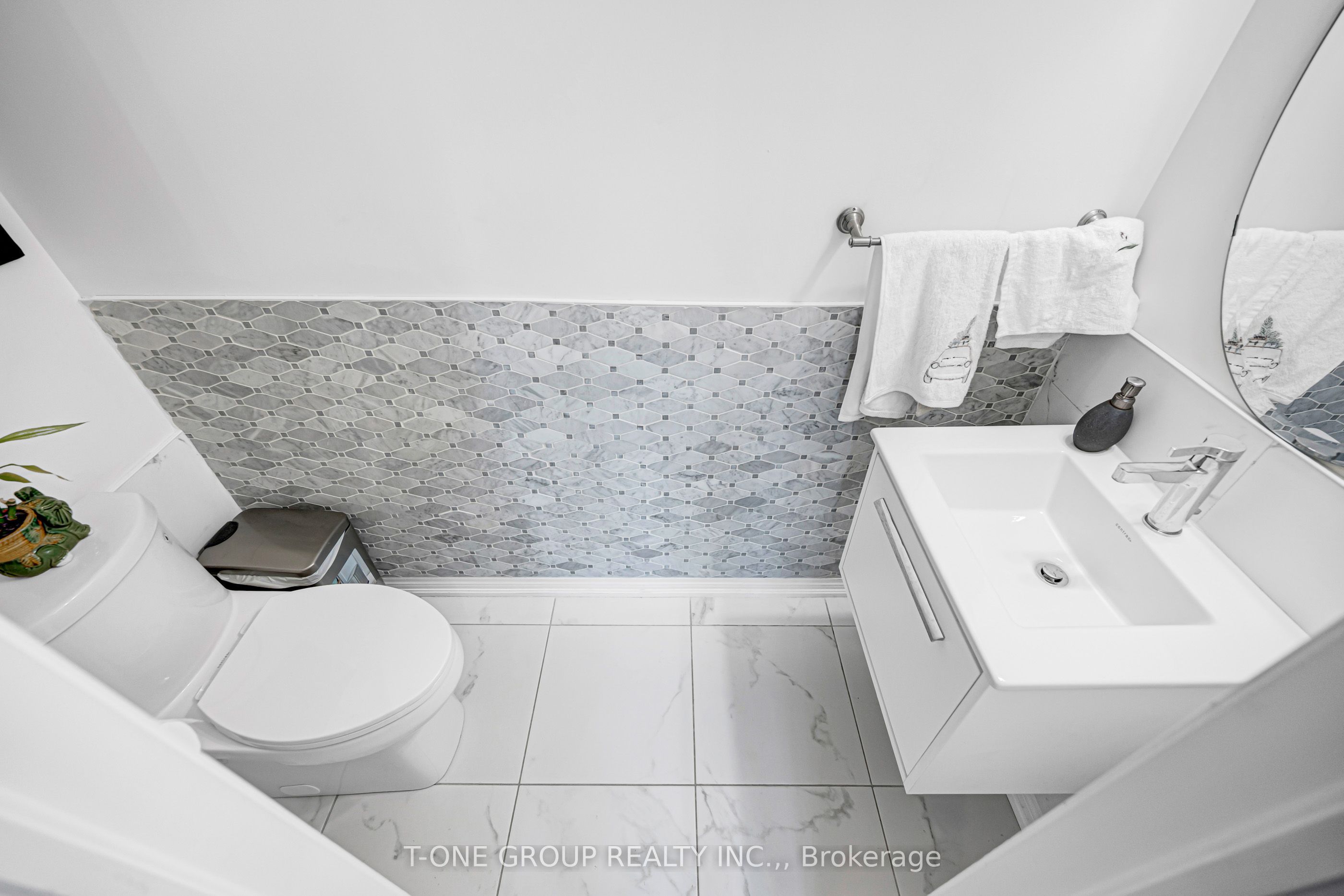 249 Clockwork Drive Property Photo 29
