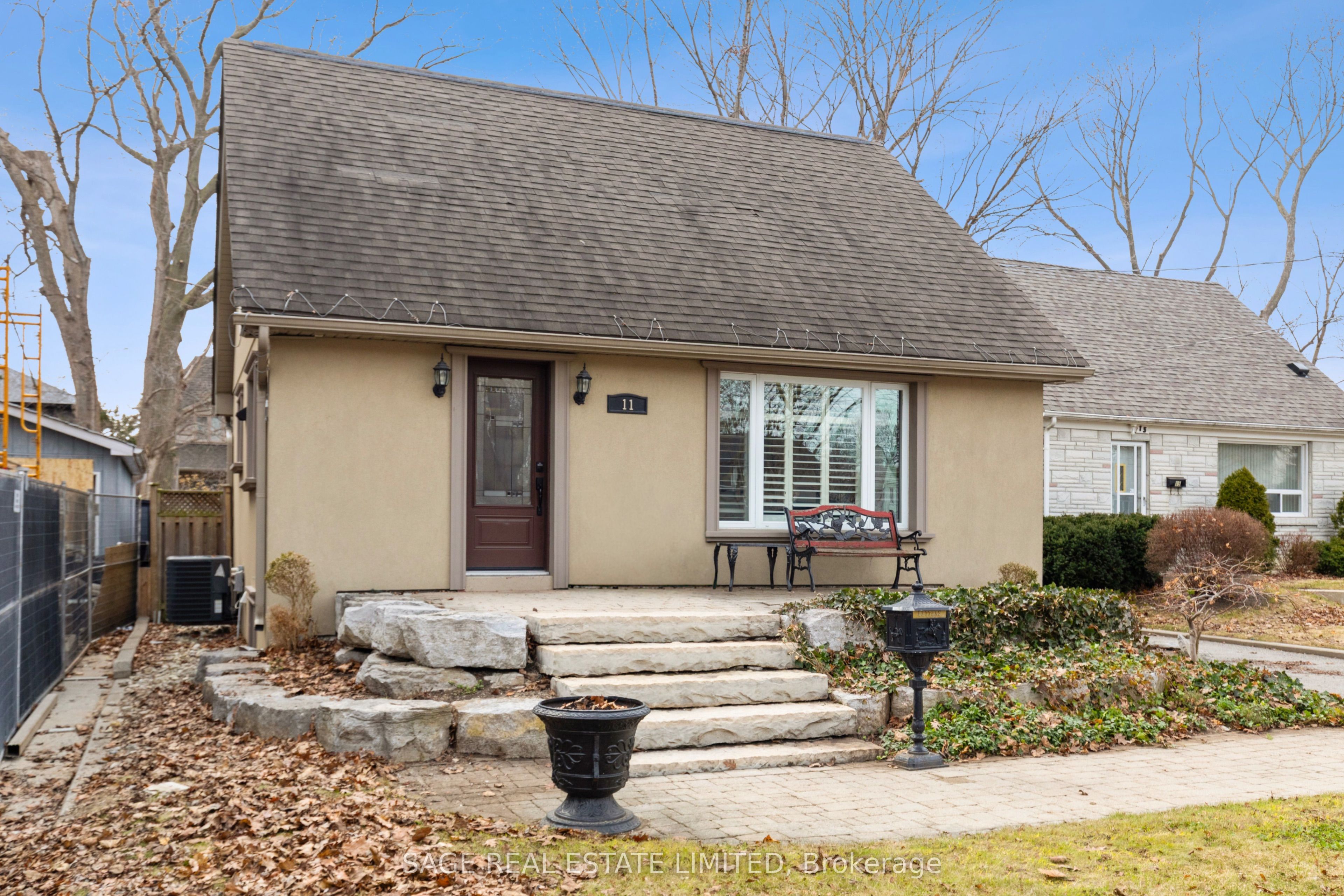 11 Chelsea Drive Property Photo 1