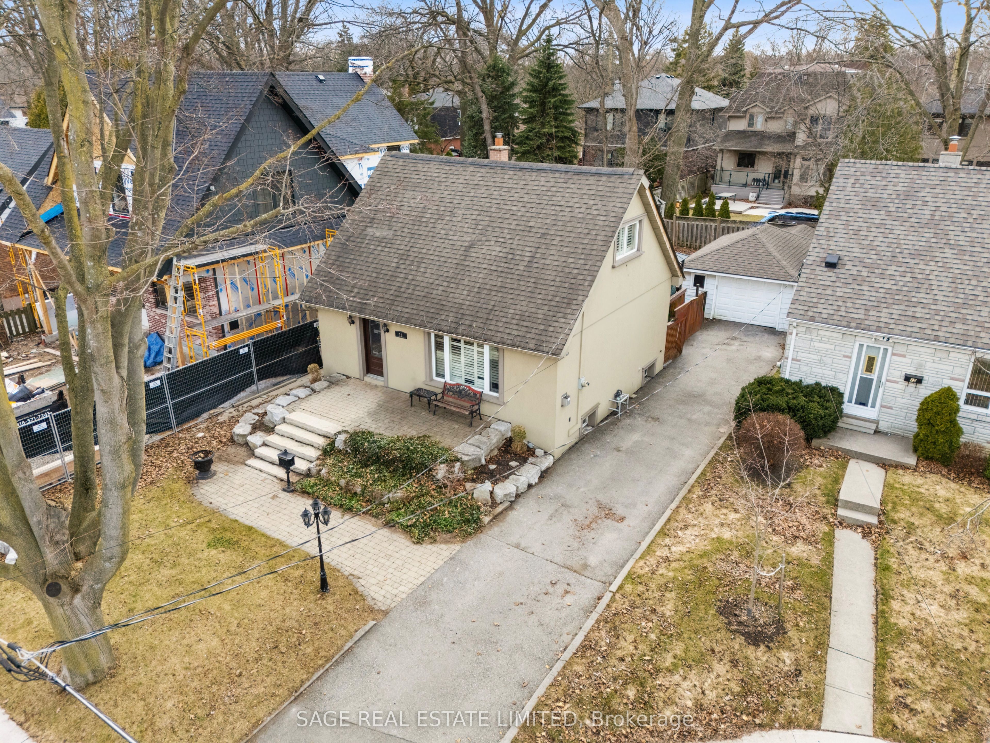 11 Chelsea Drive Property Photo 2