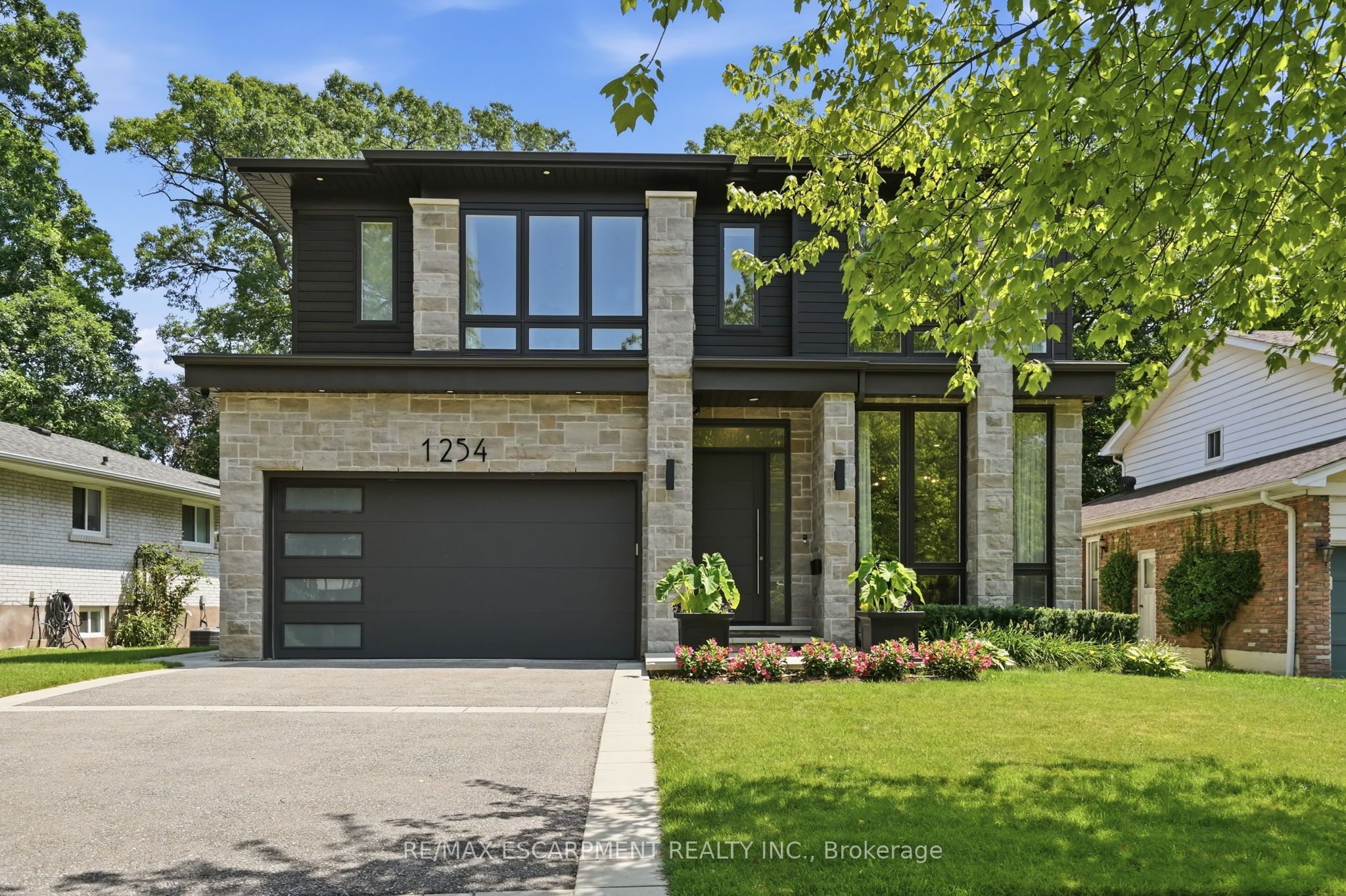 1254 Bramblewood Lane Property Photo 1