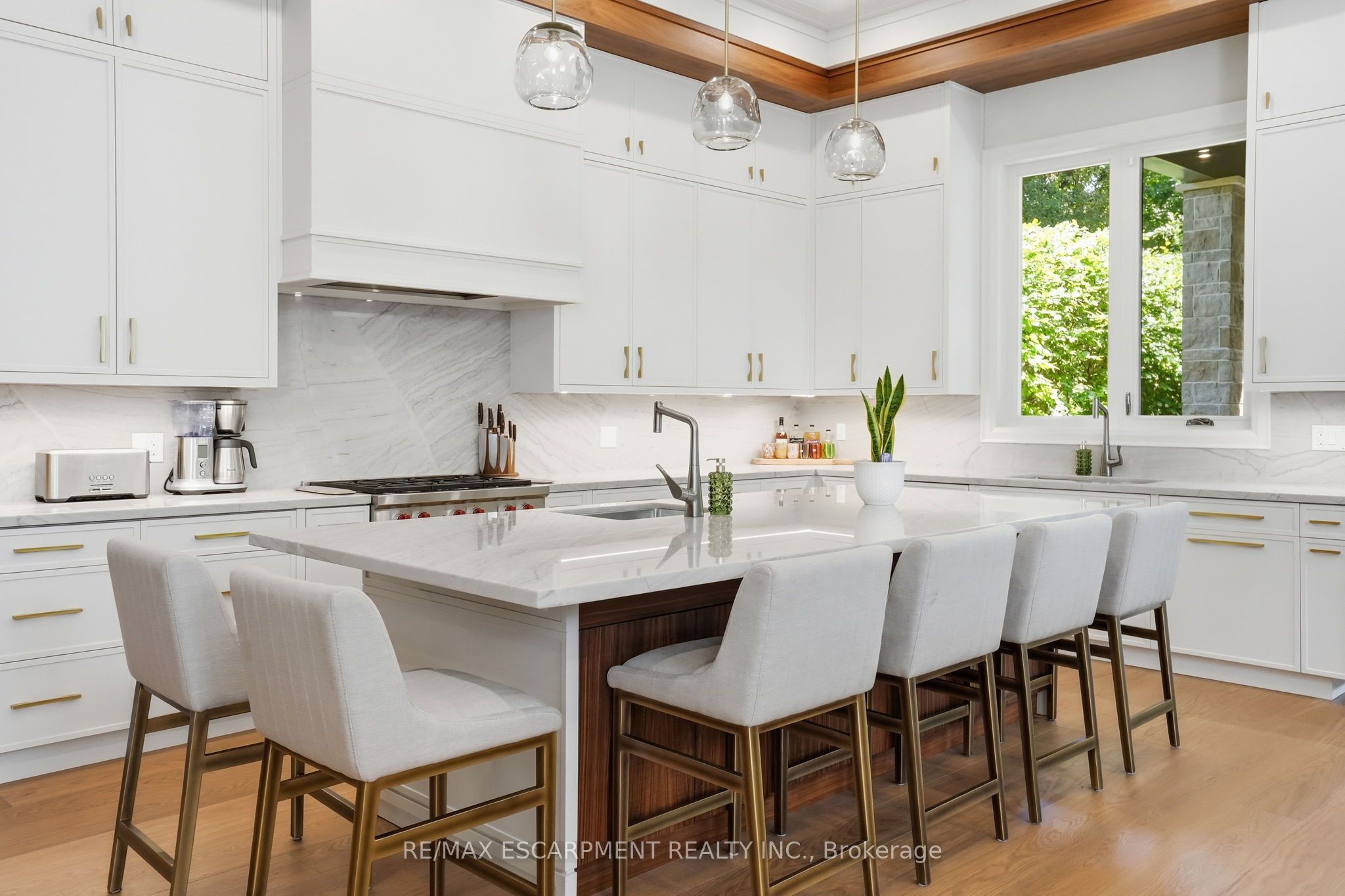 1254 Bramblewood Lane Property Photo 8