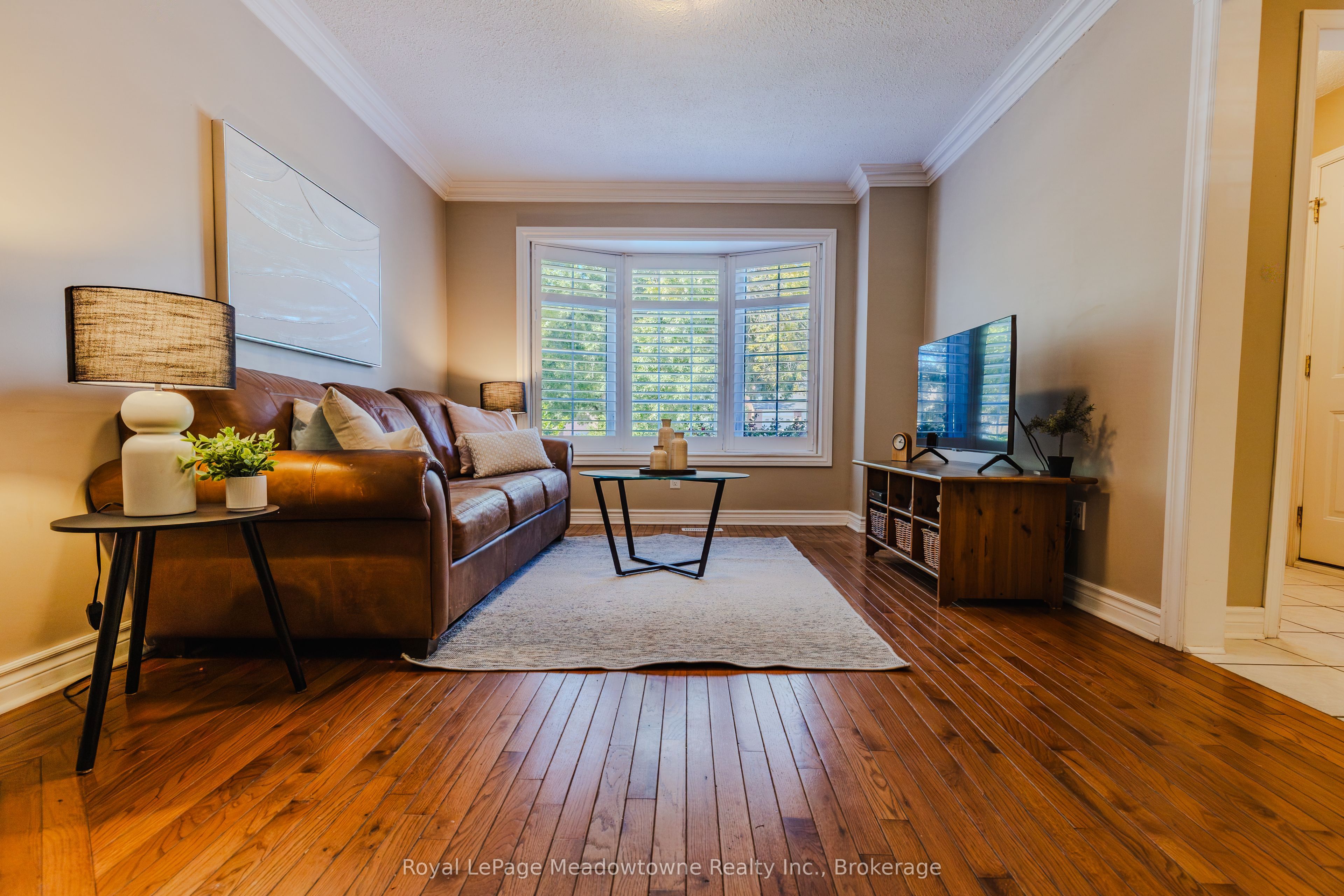 902 Laurier Avenue Property Photo 7