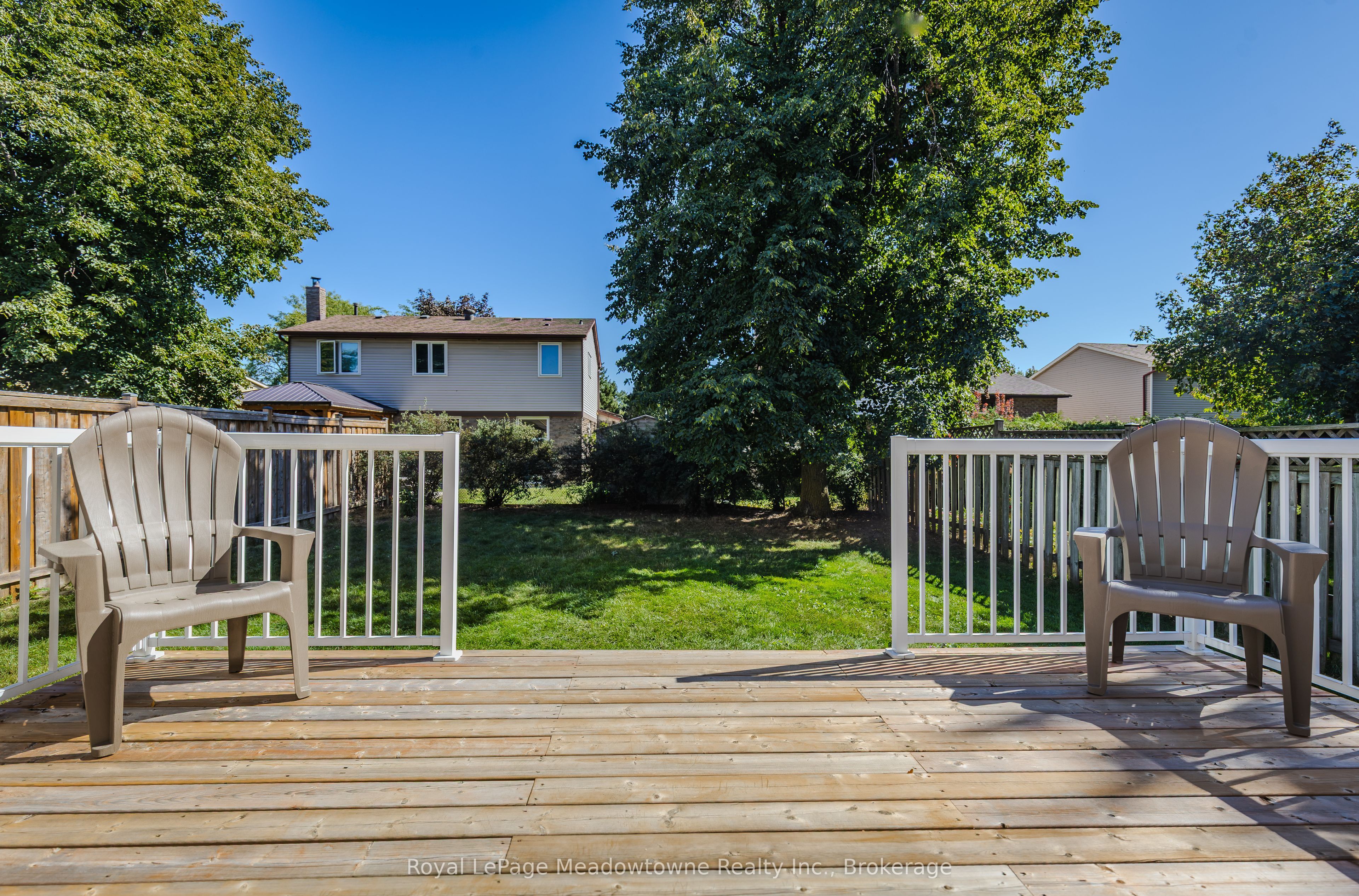902 Laurier Avenue Property Photo 37