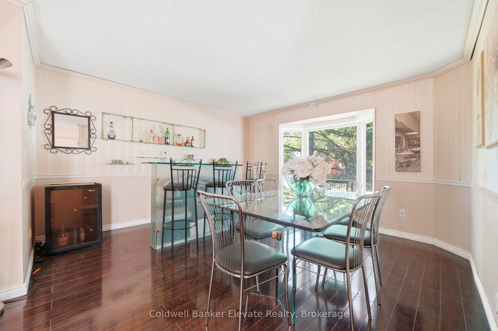 334 Cottonwood Street Property Photo 6