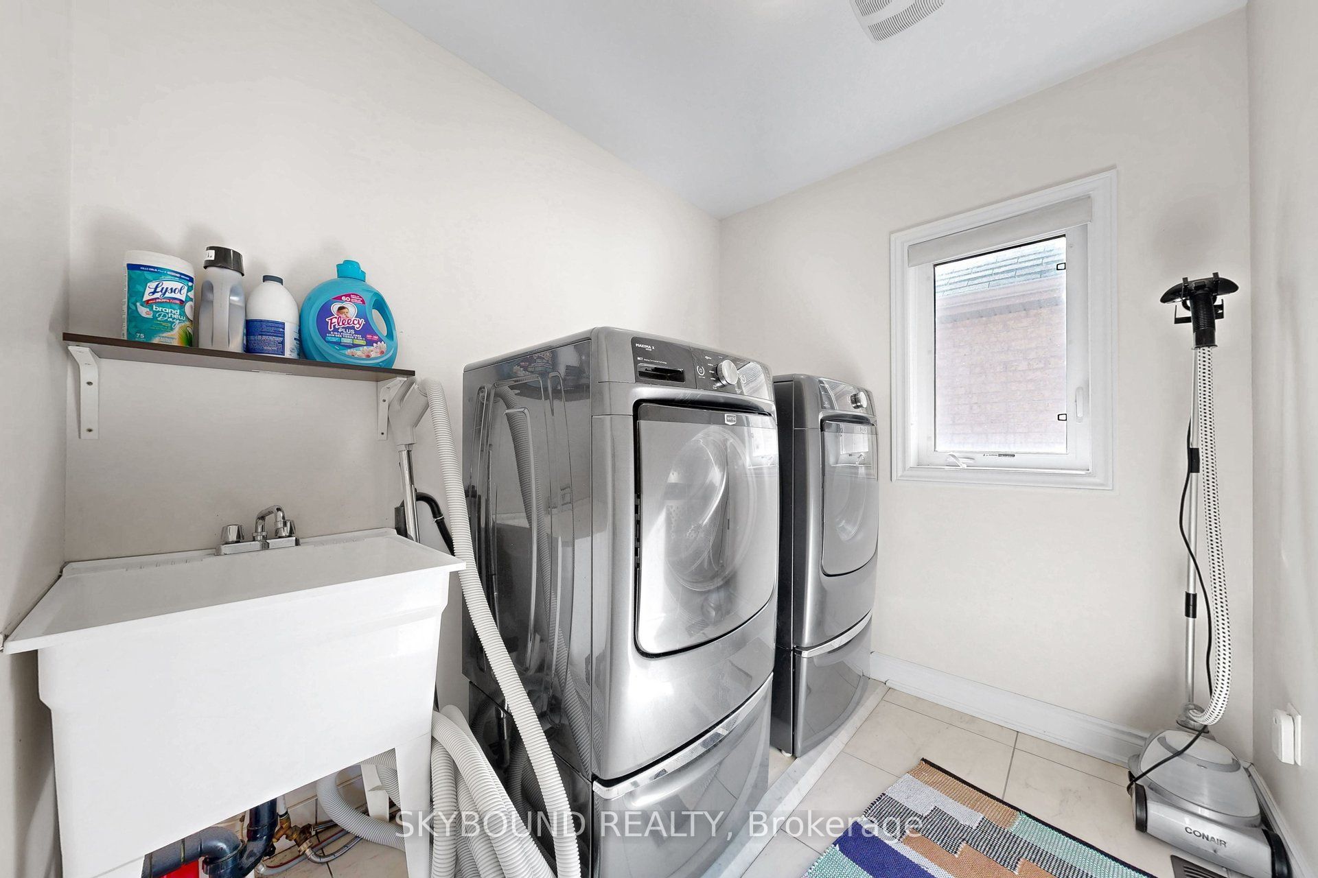 1455 Haws Crescent Property Photo 31