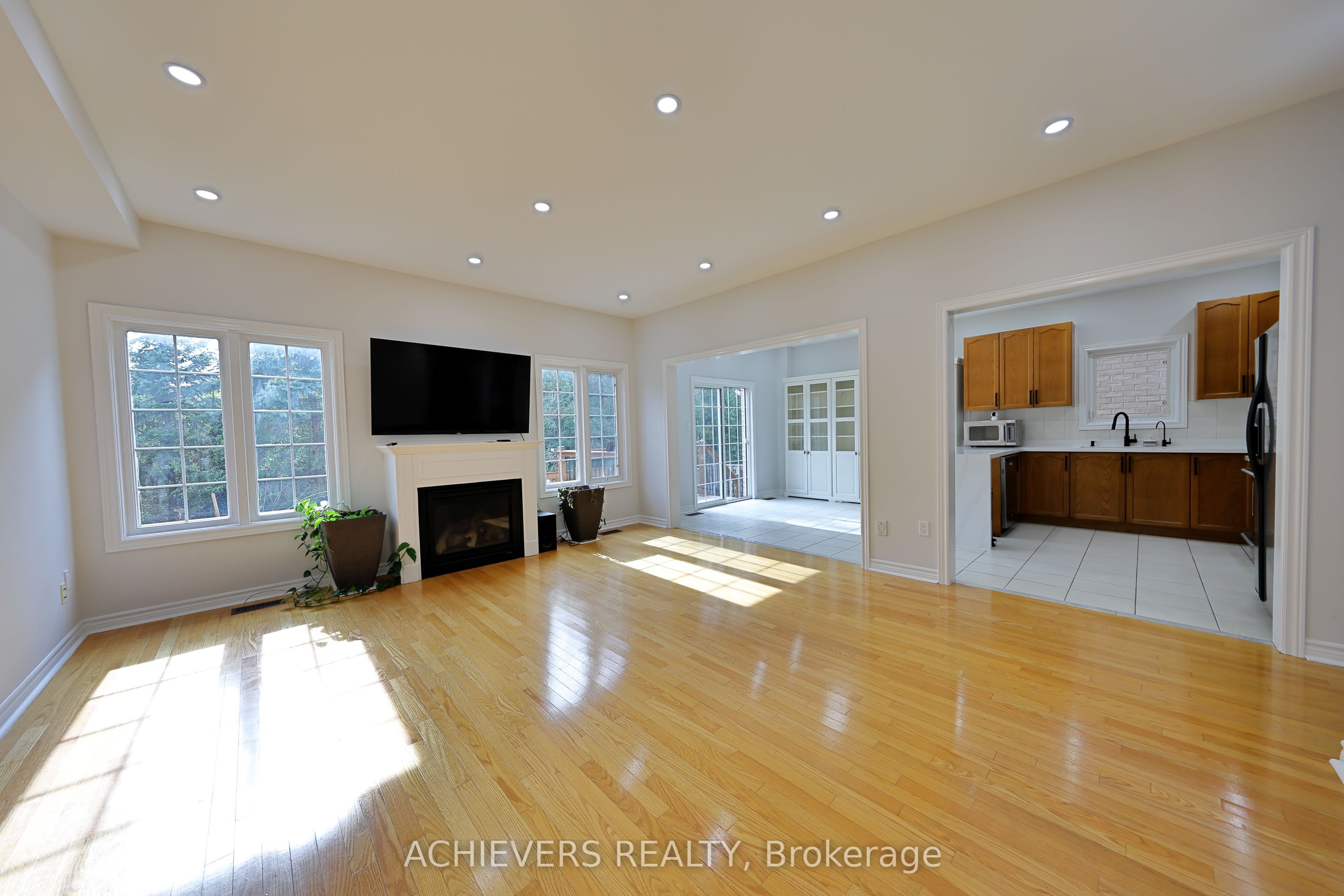 62 Sir Jacobs Crescent Property Photo 10