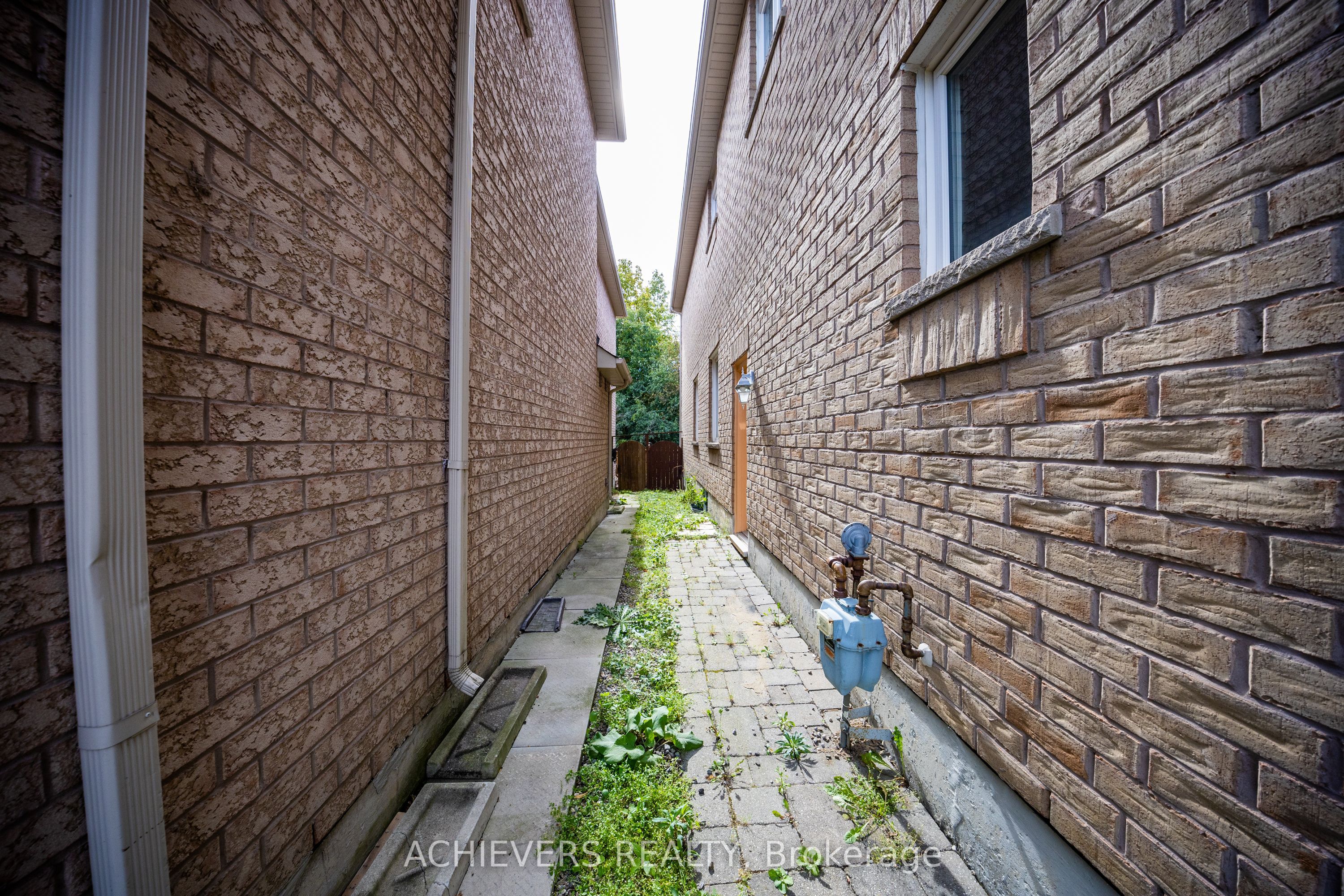 62 Sir Jacobs Crescent Property Photo 25