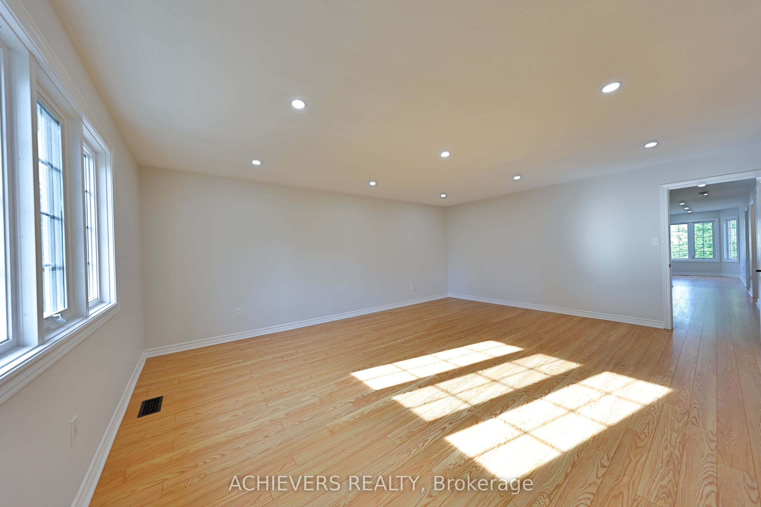 62 Sir Jacobs Crescent Property Photo 32