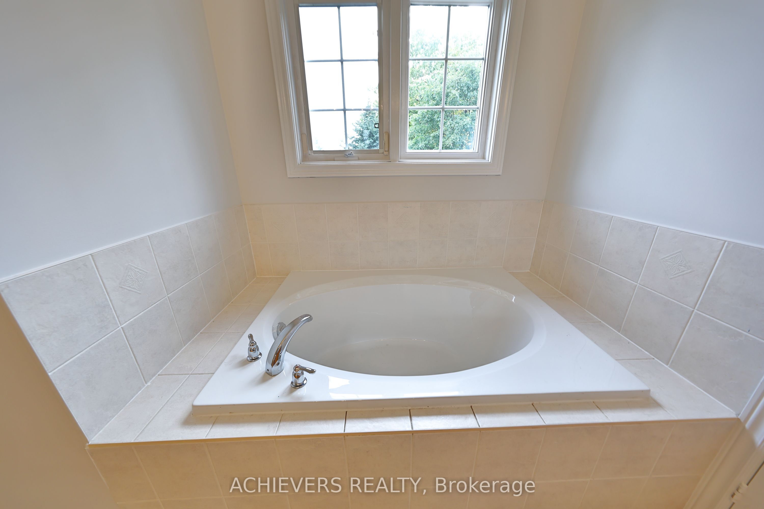 62 Sir Jacobs Crescent Property Photo 35