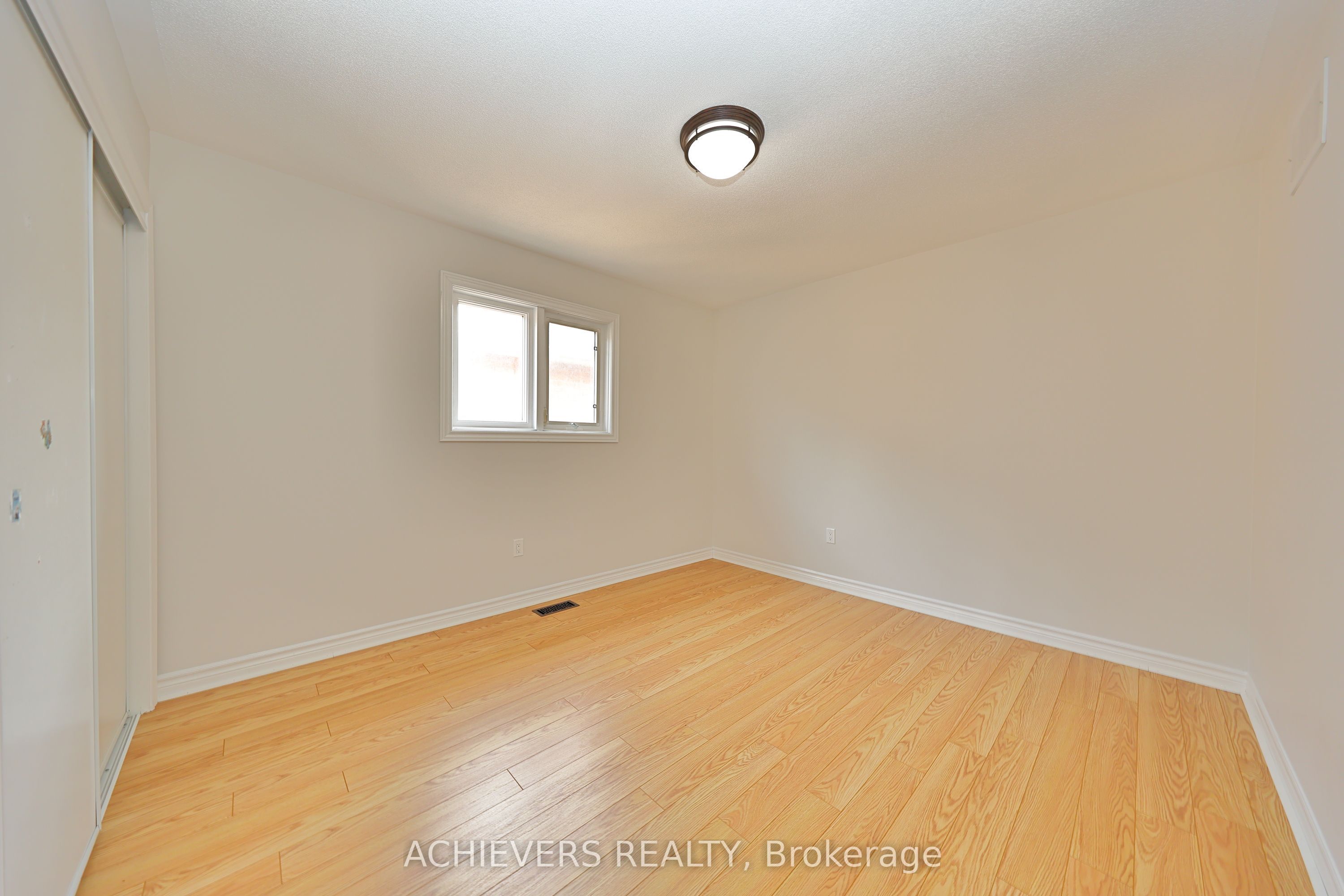 62 Sir Jacobs Crescent Property Photo 37