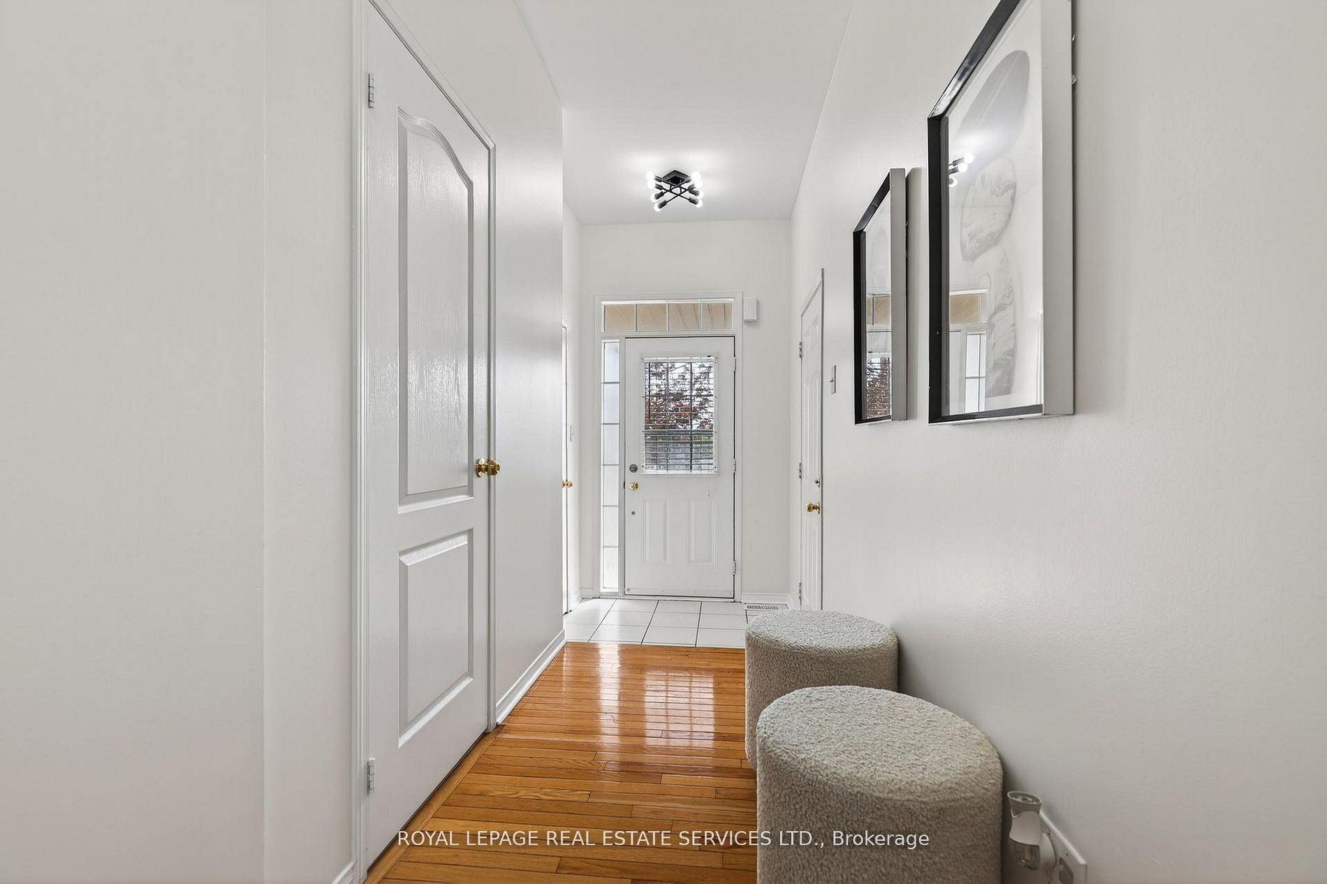 2307 Stone Glen Crescent Property Photo 2