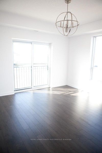2490 Old Bronte Road 221 Property Photo 8