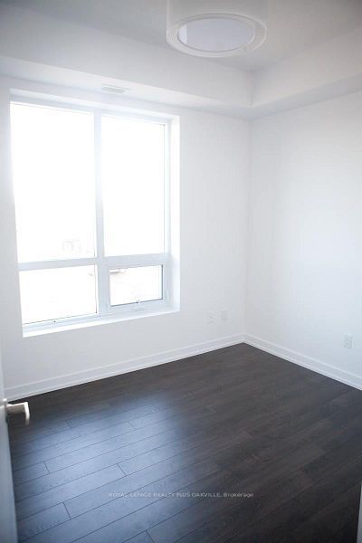 2490 Old Bronte Road 221 Property Photo 15