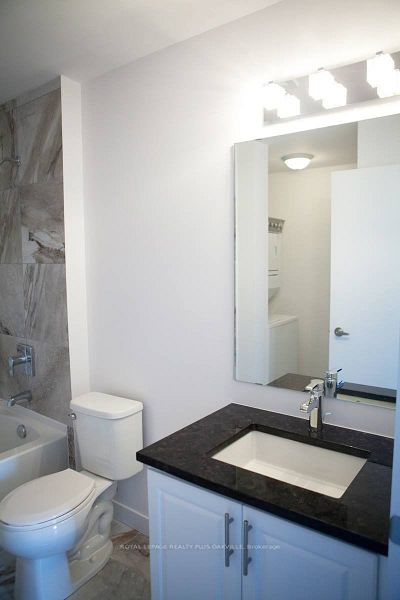 2490 Old Bronte Road 221 Property Photo 18