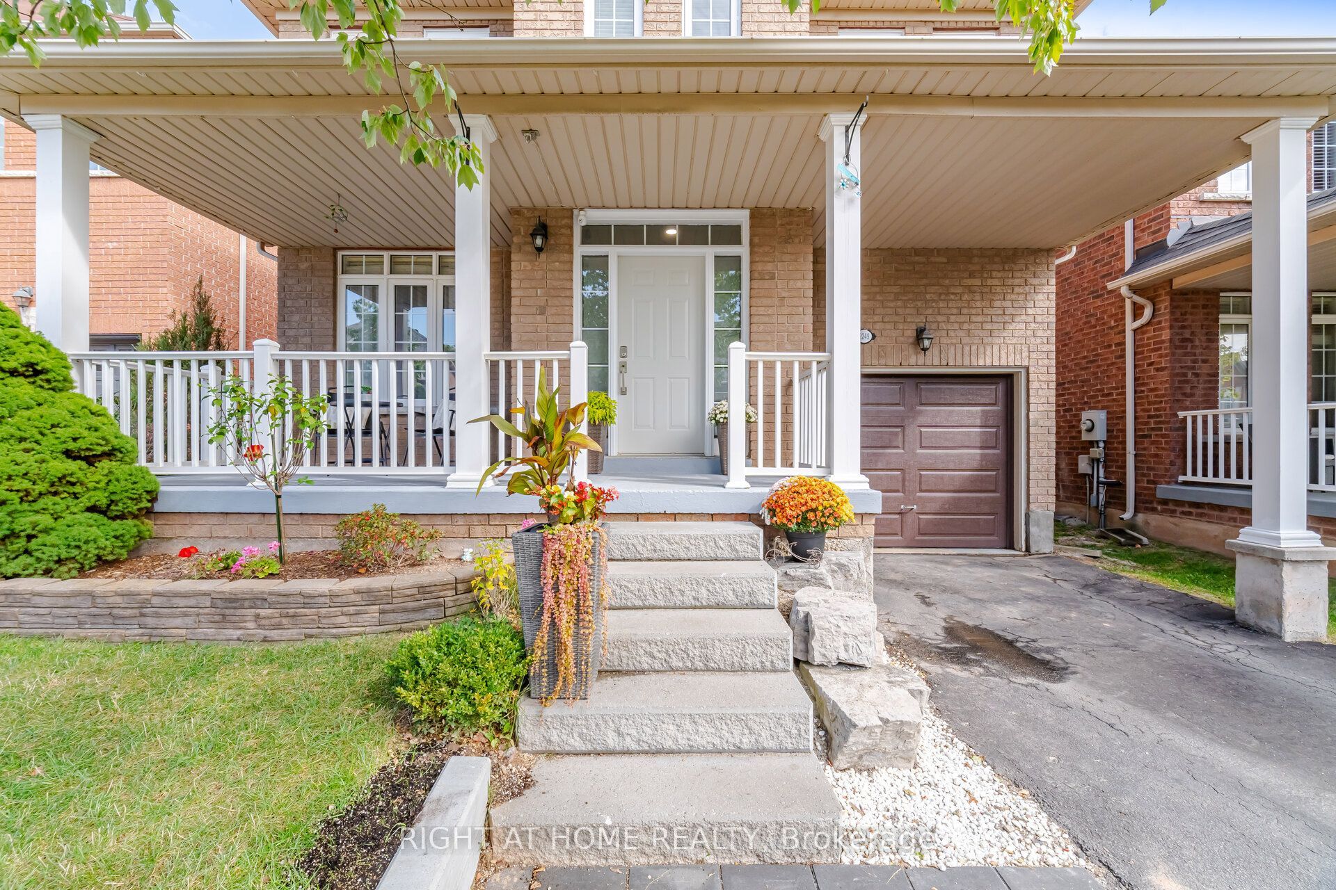 2249 Crestmont Drive Property Photo 4