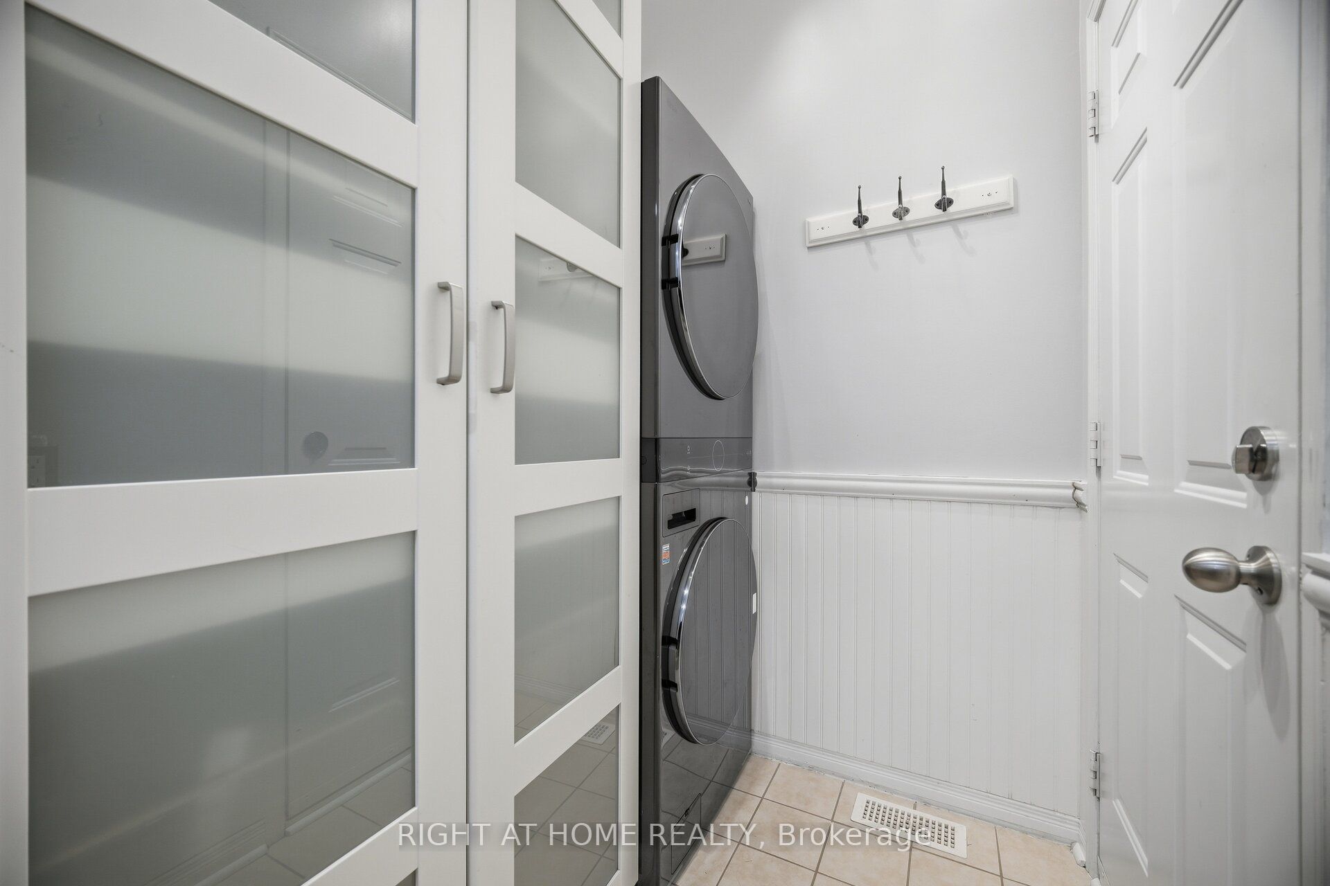 2249 Crestmont Drive Property Photo 26