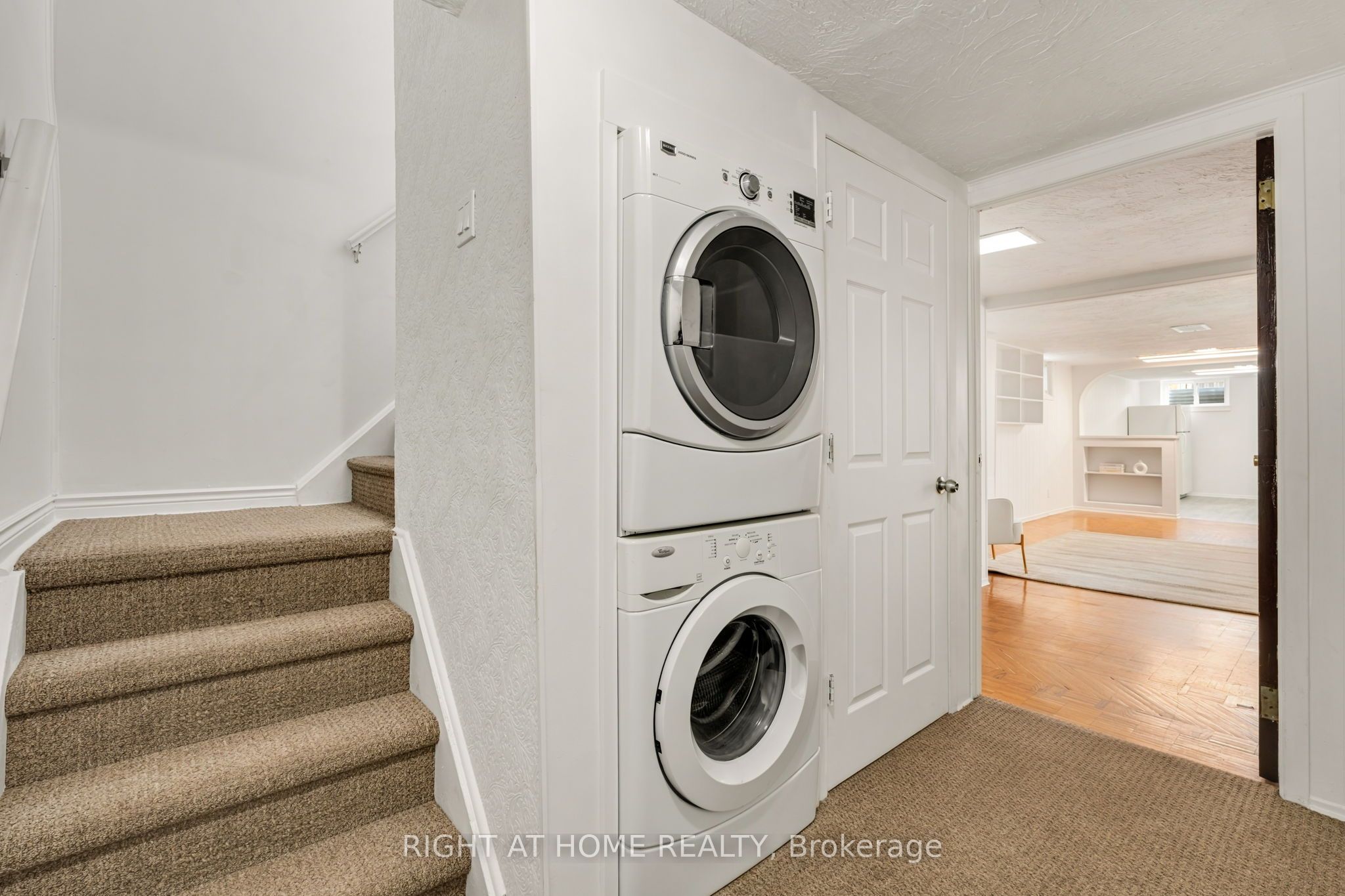 1302 Redbank Crescent Property Photo 20