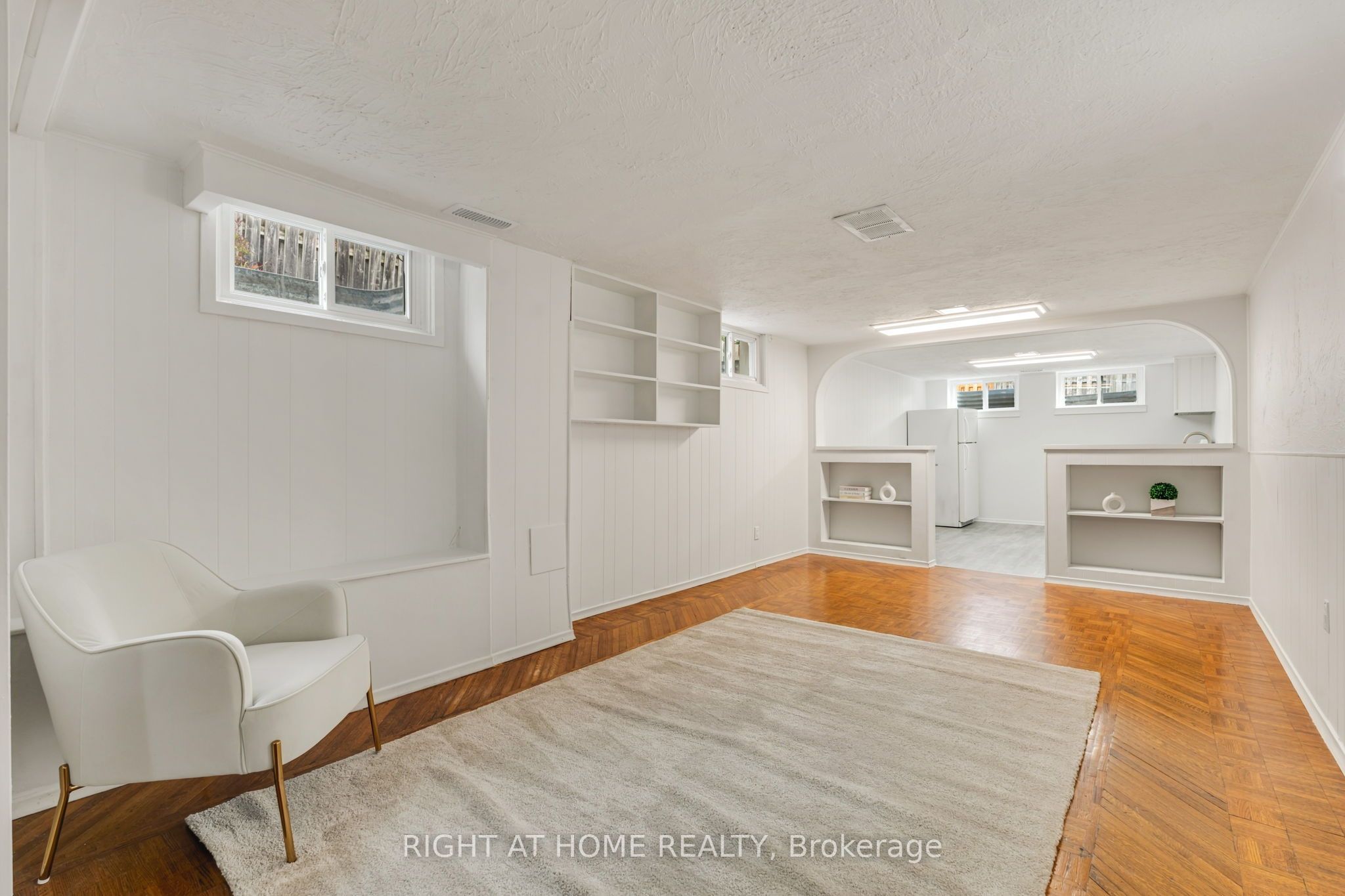 1302 Redbank Crescent Property Photo 22