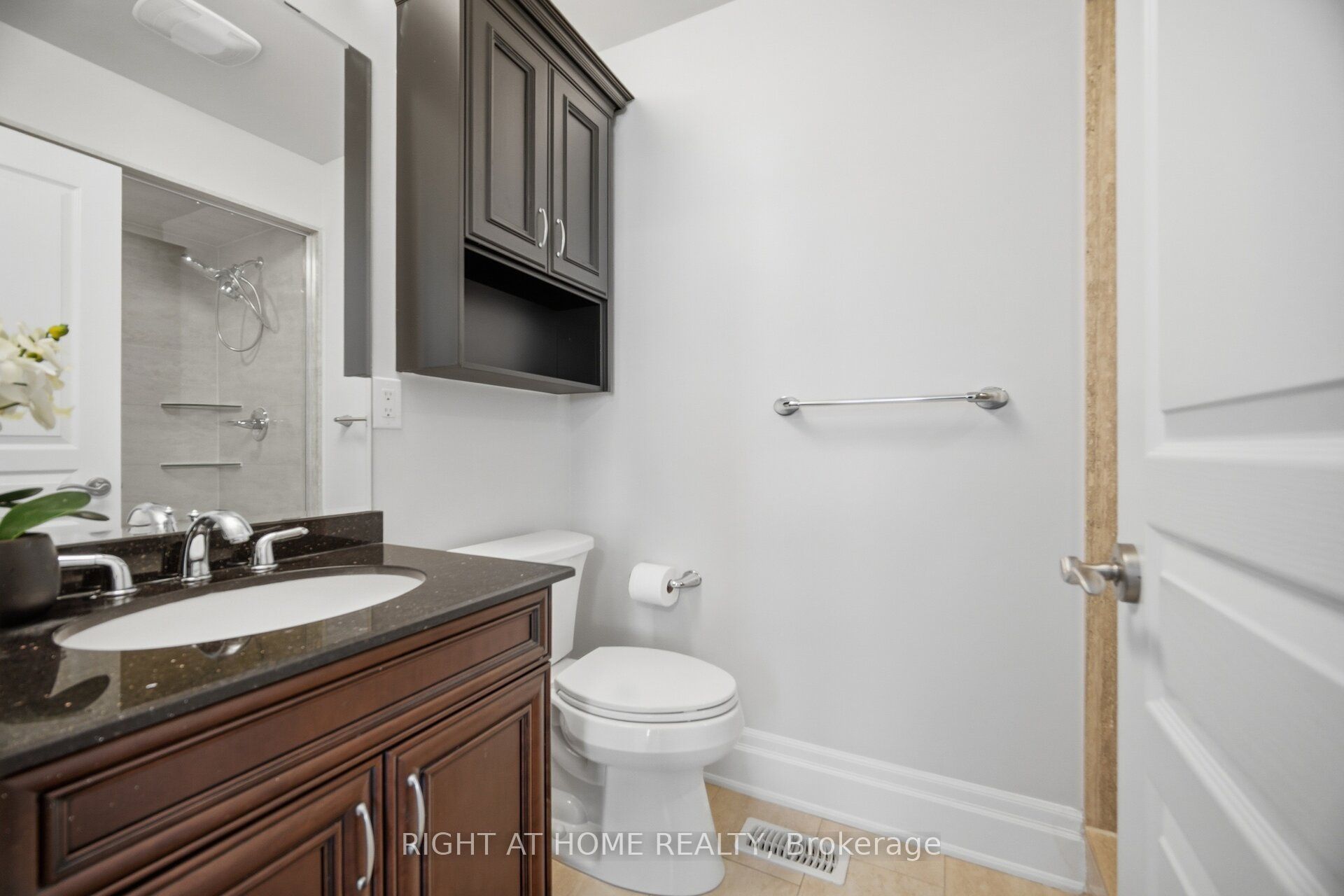 2122 Law Hill Gate Property Photo 37