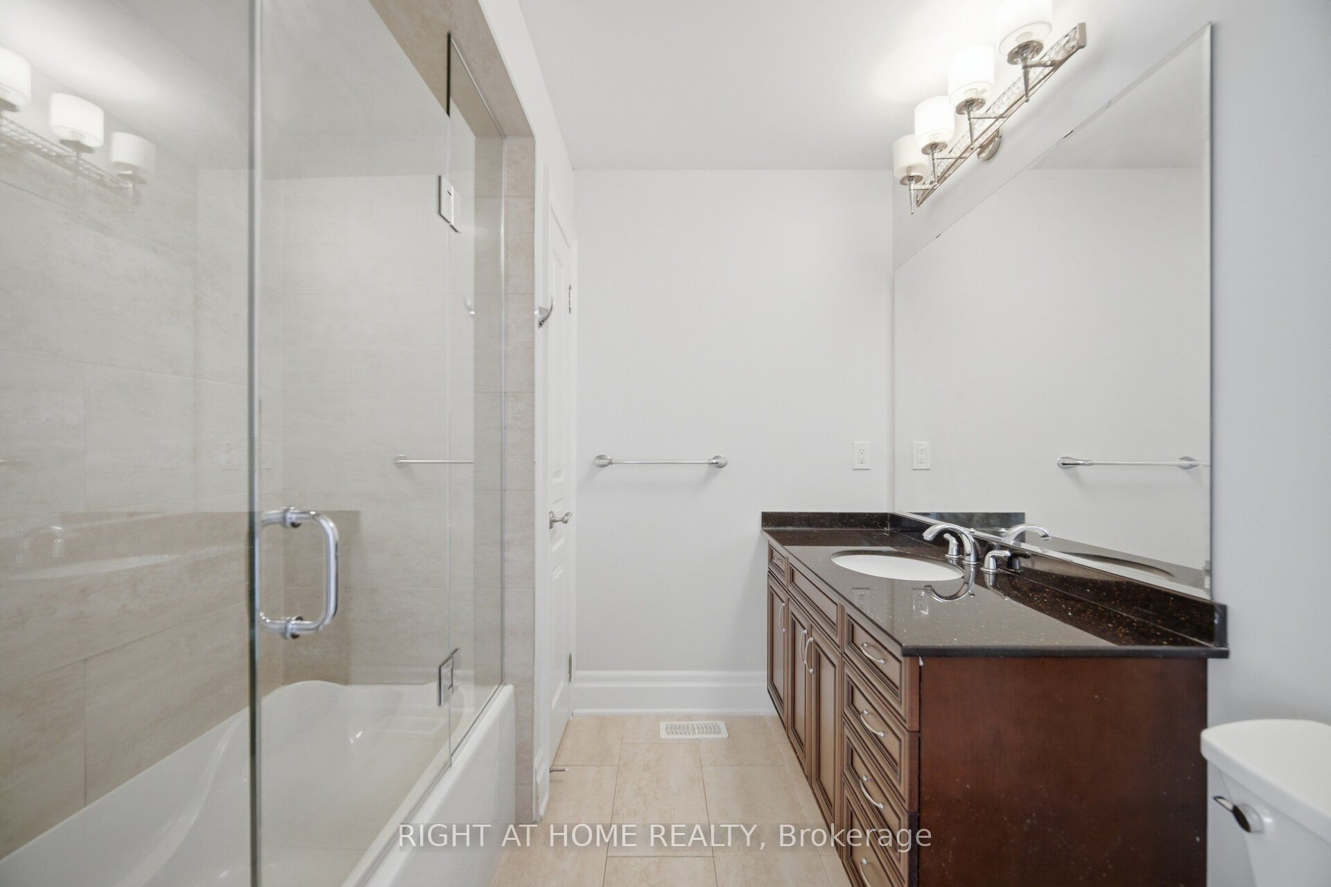 2122 Law Hill Gate Property Photo 41