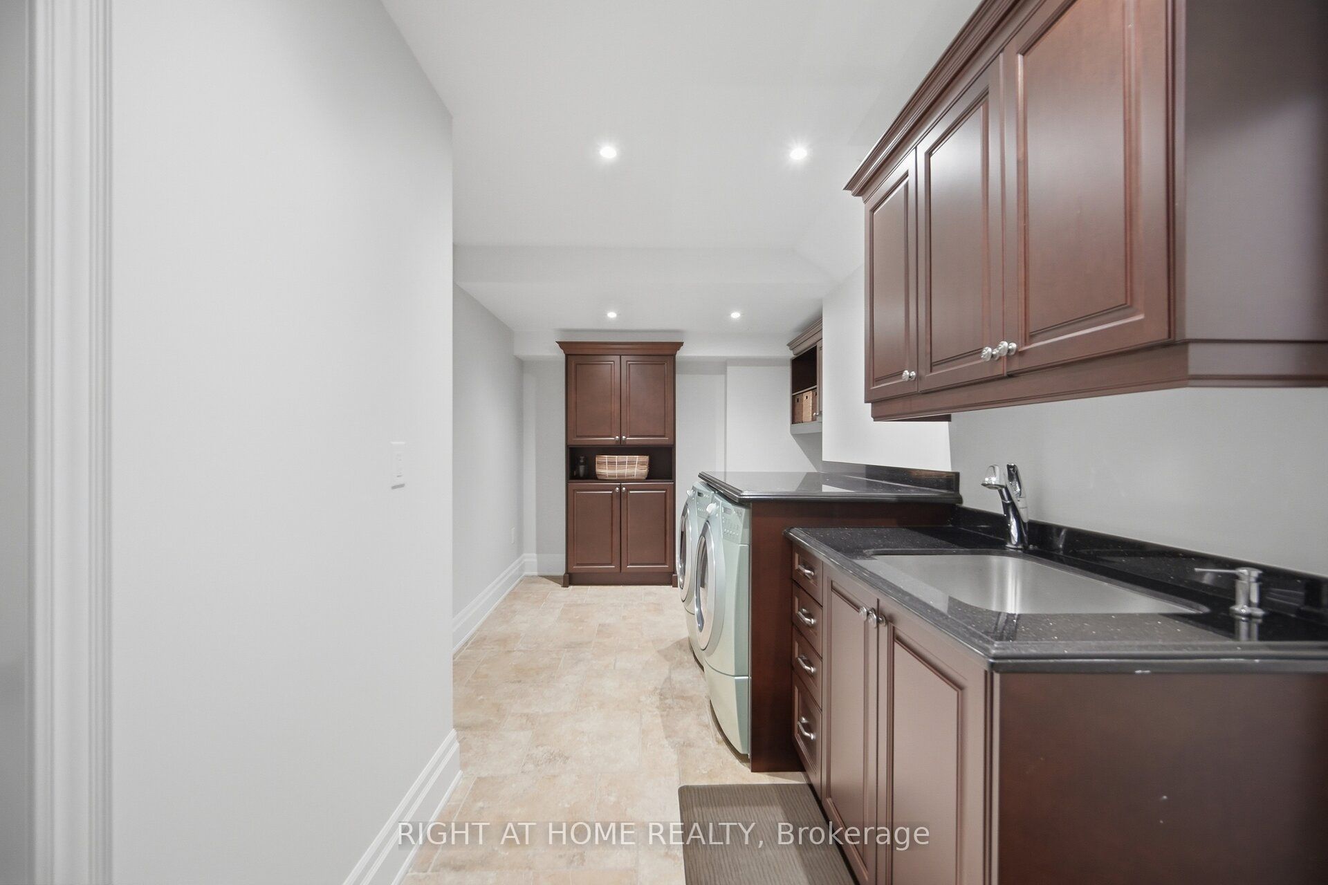 2122 Law Hill Gate Property Photo 43