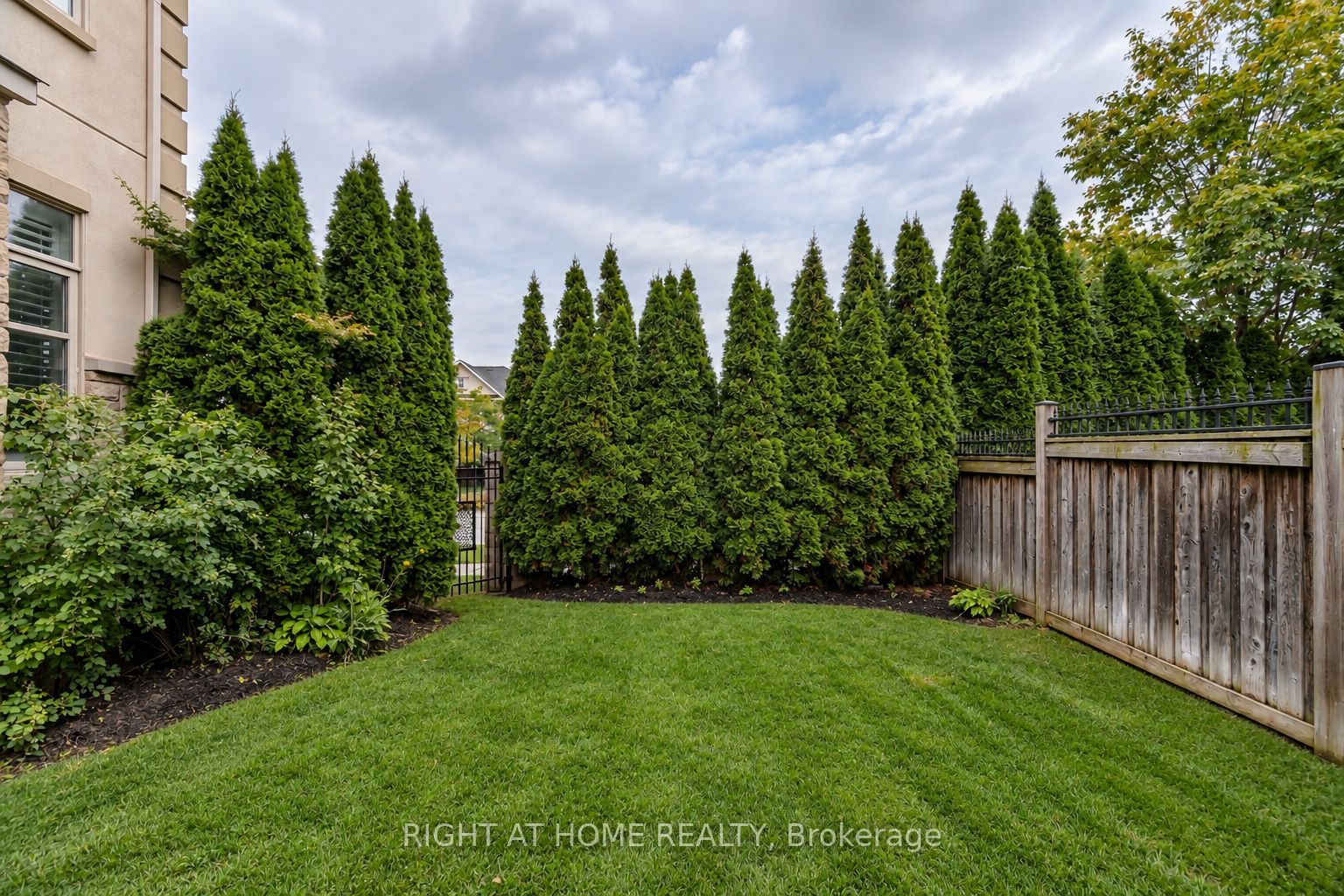 2122 Law Hill Gate Property Photo 50