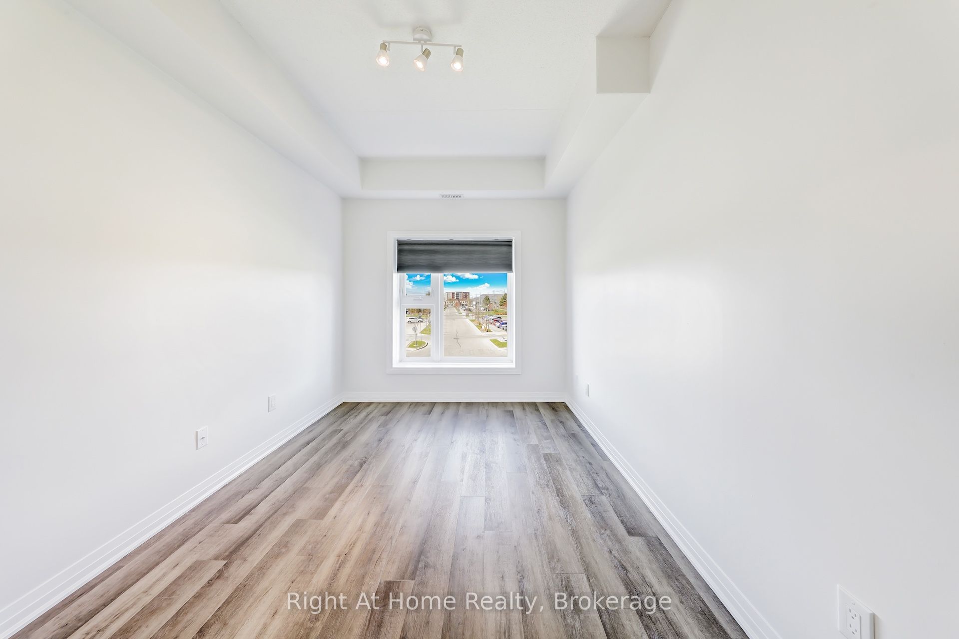 610 Farmstead Drive 307 Property Photo 16