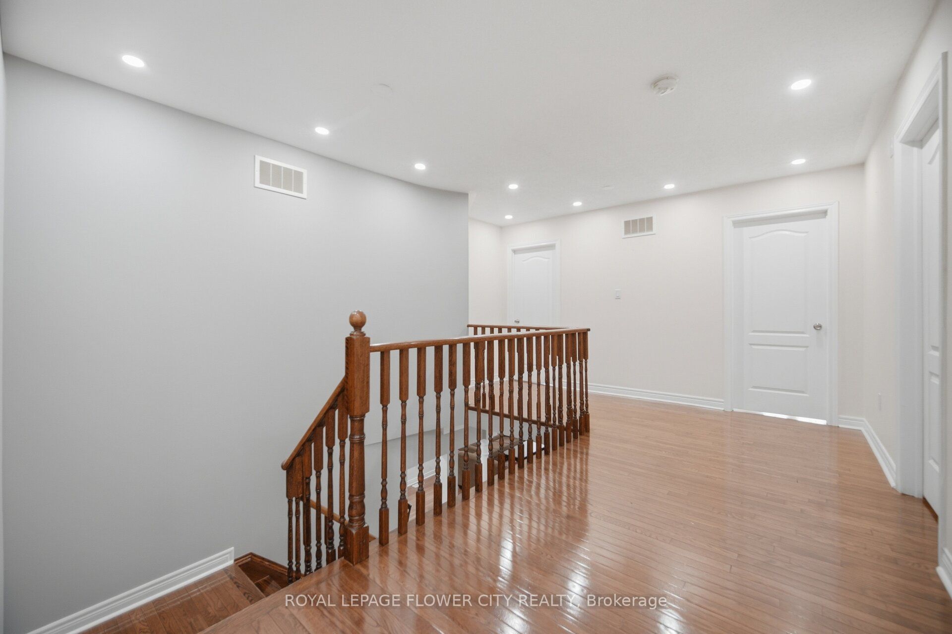4 Castle Mountain Drive Property Photo 22