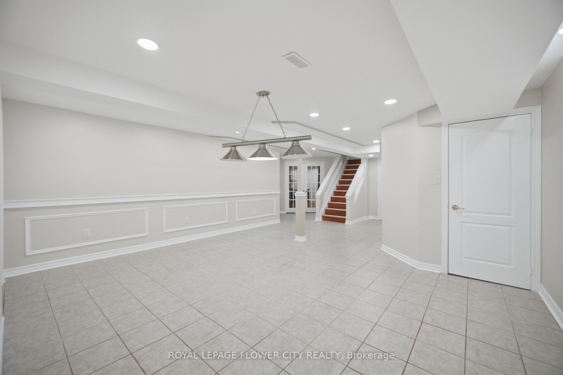 4 Castle Mountain Drive Property Photo 36