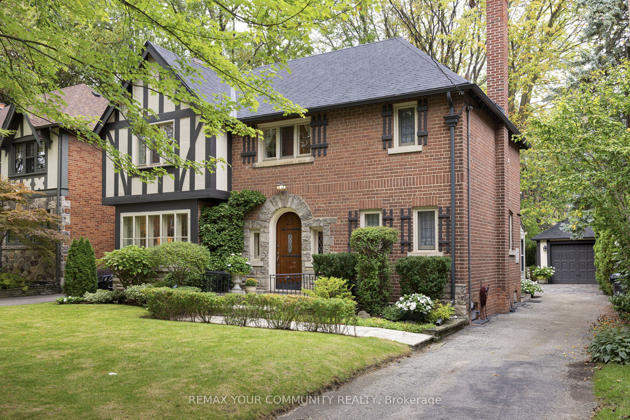 22 Belvedere Boulevard Property Photo 1