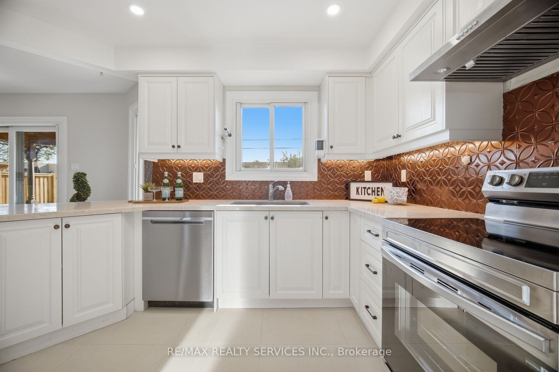 28 Corkett Drive Property Photo 12