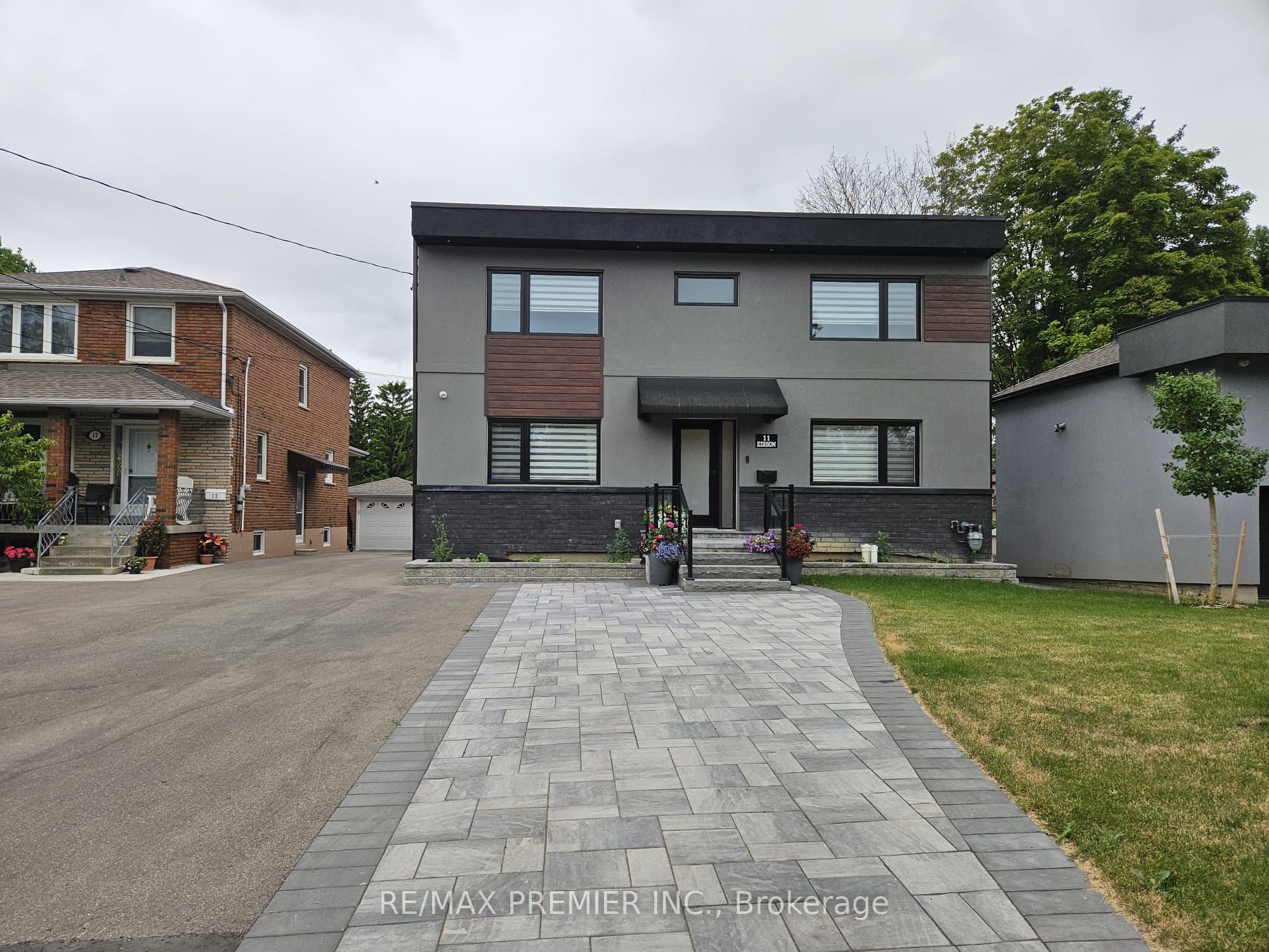 11 Edison Circle Property Photo 1