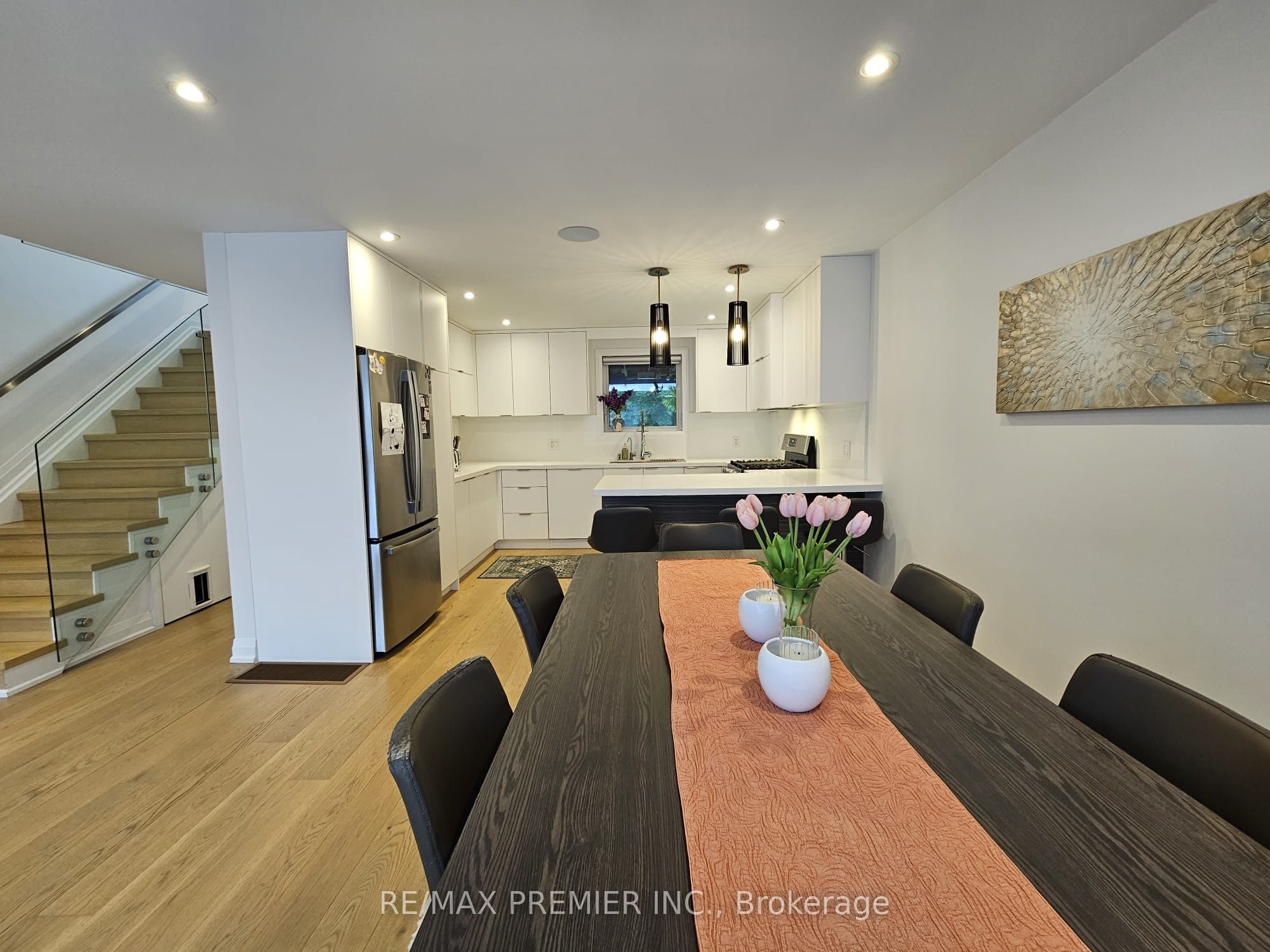 11 Edison Circle Property Photo 6