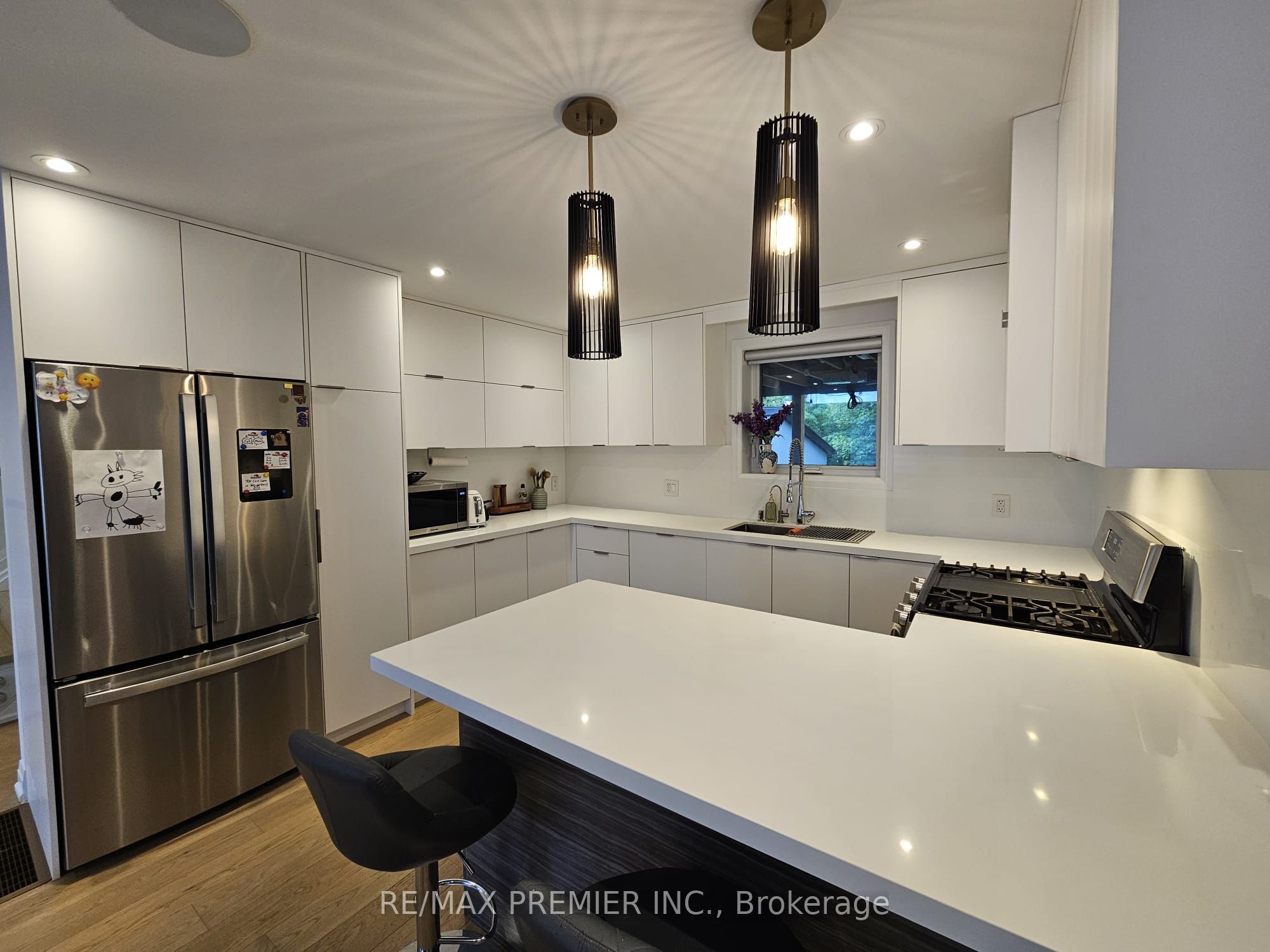11 Edison Circle Property Photo 10