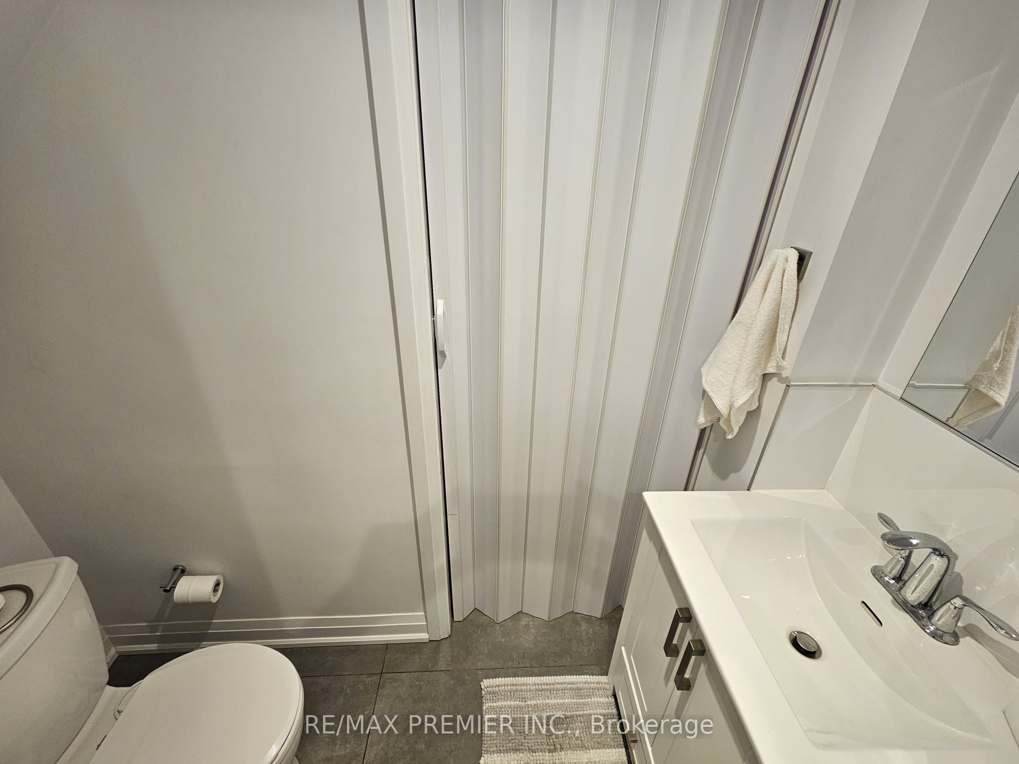 11 Edison Circle Property Photo 14